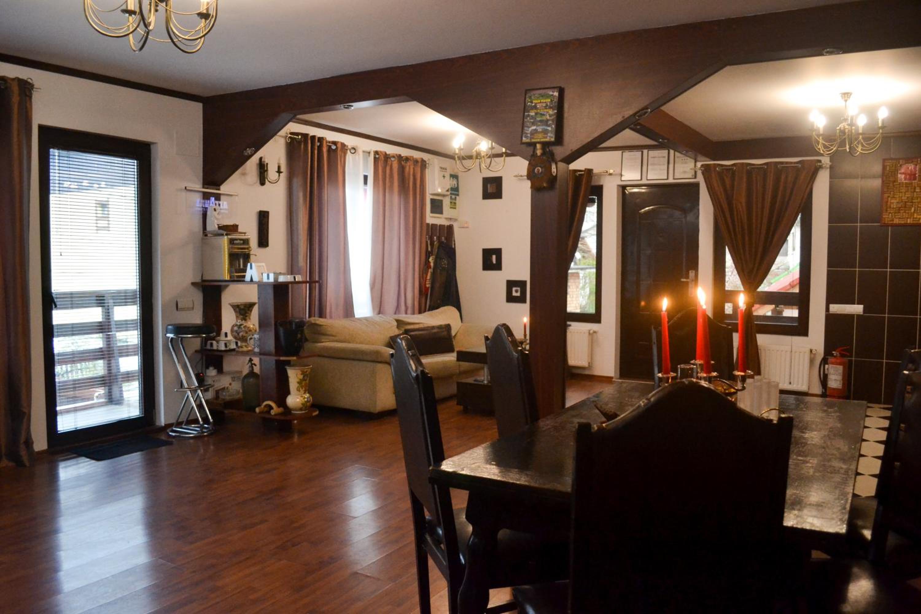 Pension Casa Wenge - Jacuzzi Room view 5
