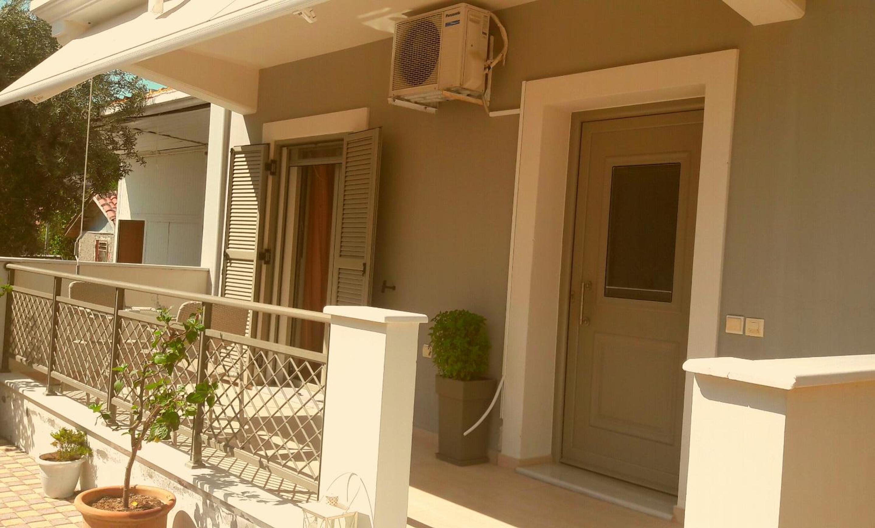 Moiras apartments