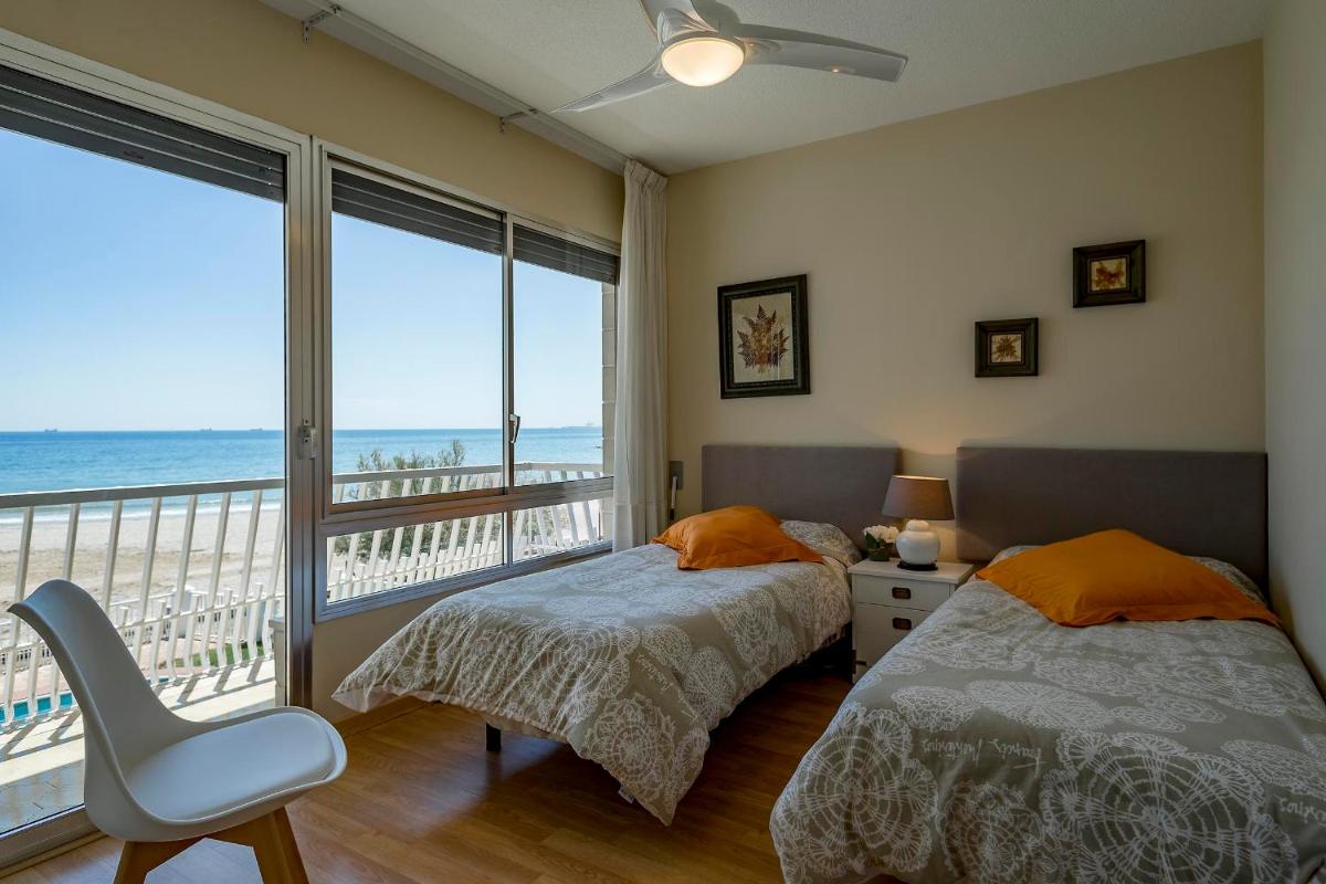 Villa Seaside view 4