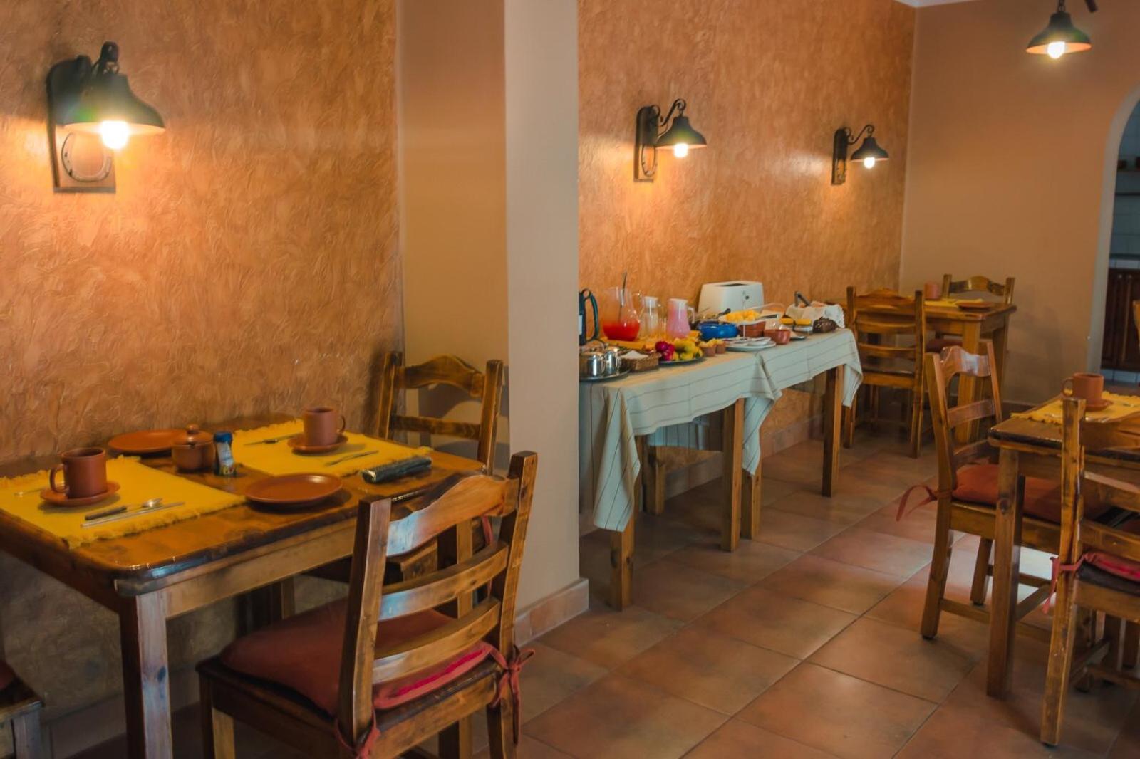 La Escondida Hostal
