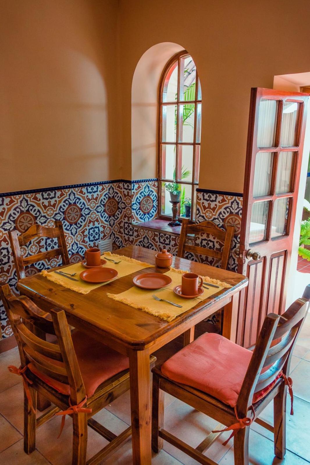 La Escondida Hostal
