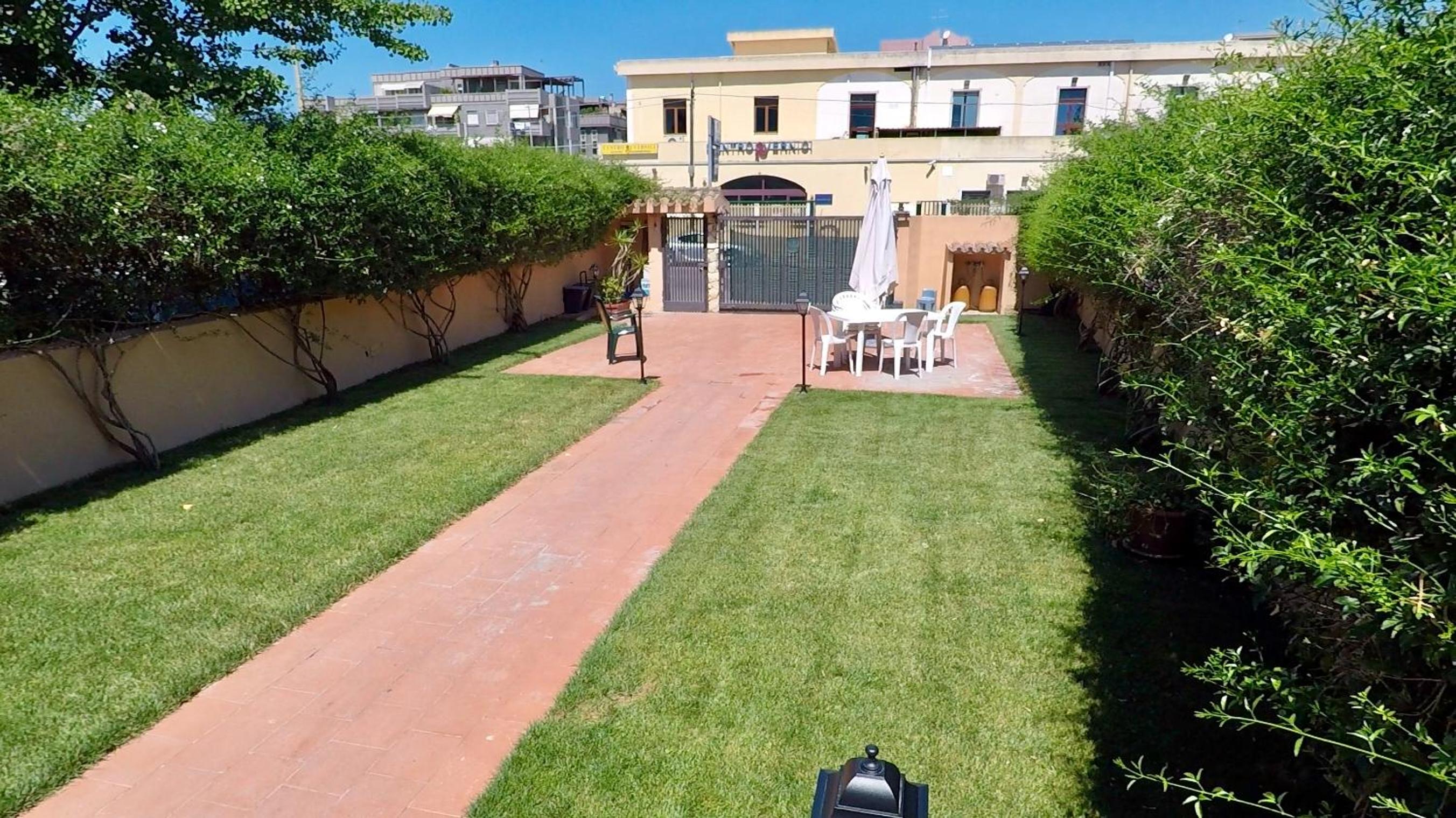 La Villa 3 Apartments view 2