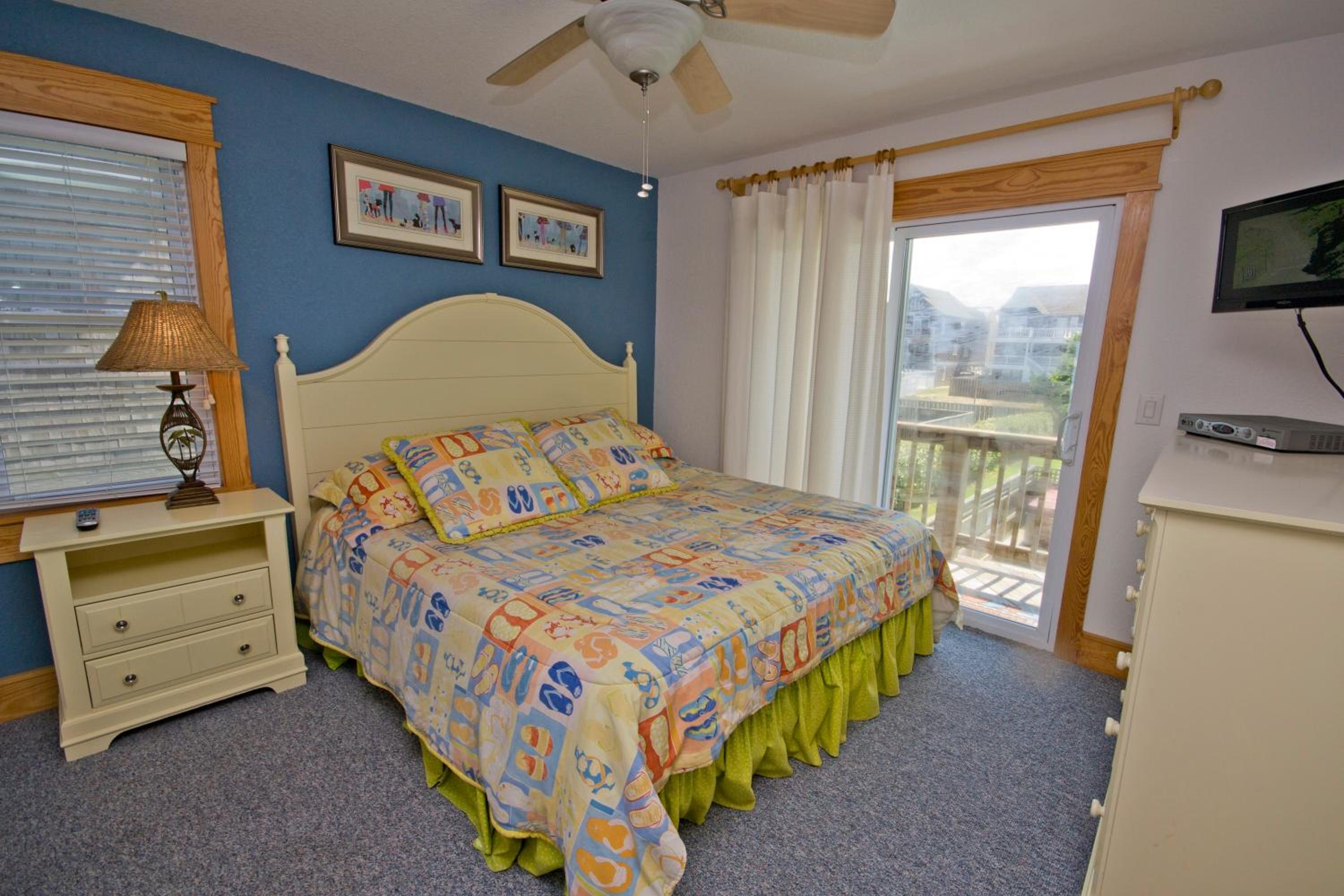 Island Time - NH MP 11, 50 Ft to Beach, Elevator, Pool, Free Pool Heat, Hot Tub, Pets OK, YR Flex view 2