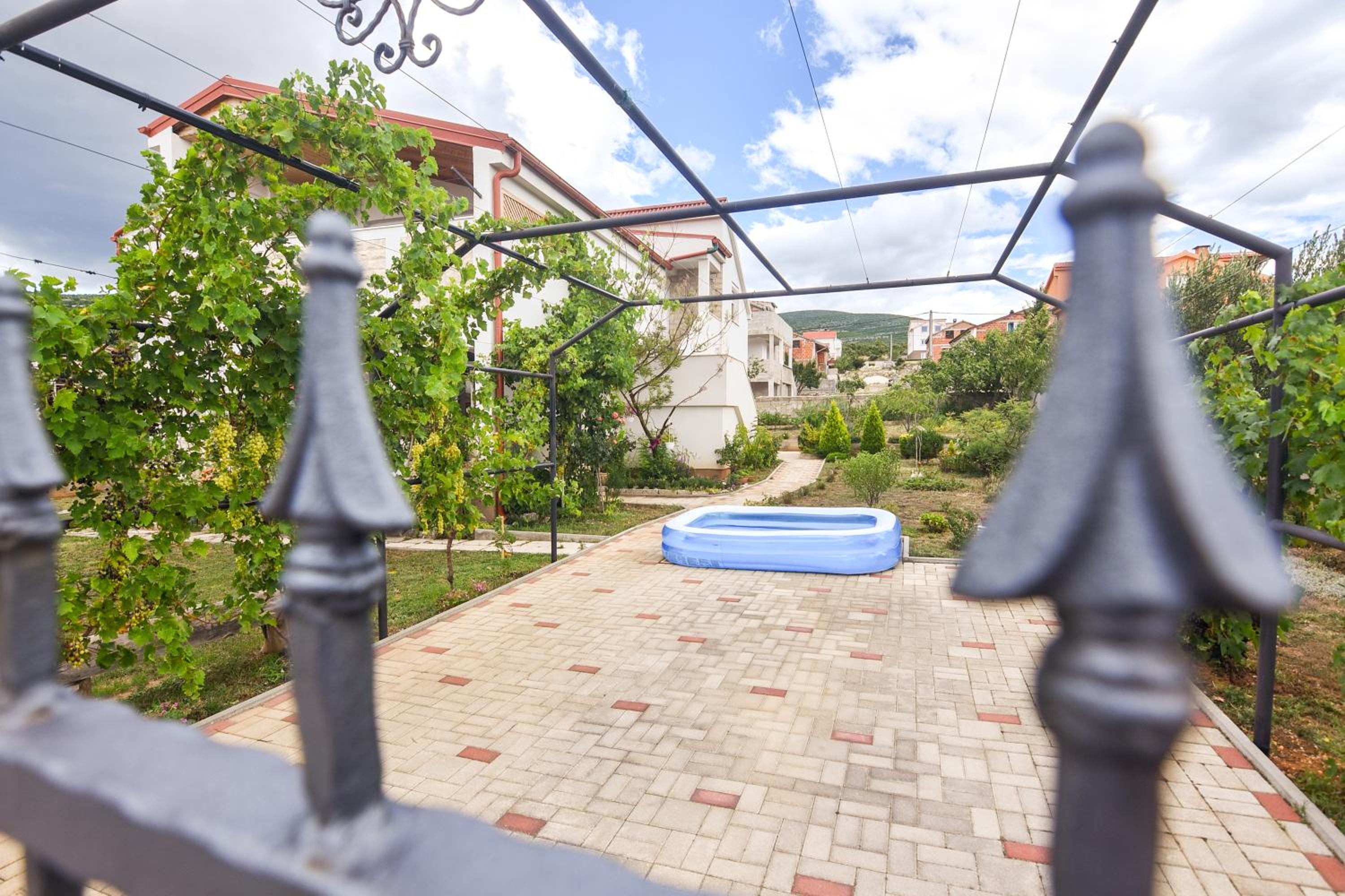 Apartment Larisa view 5