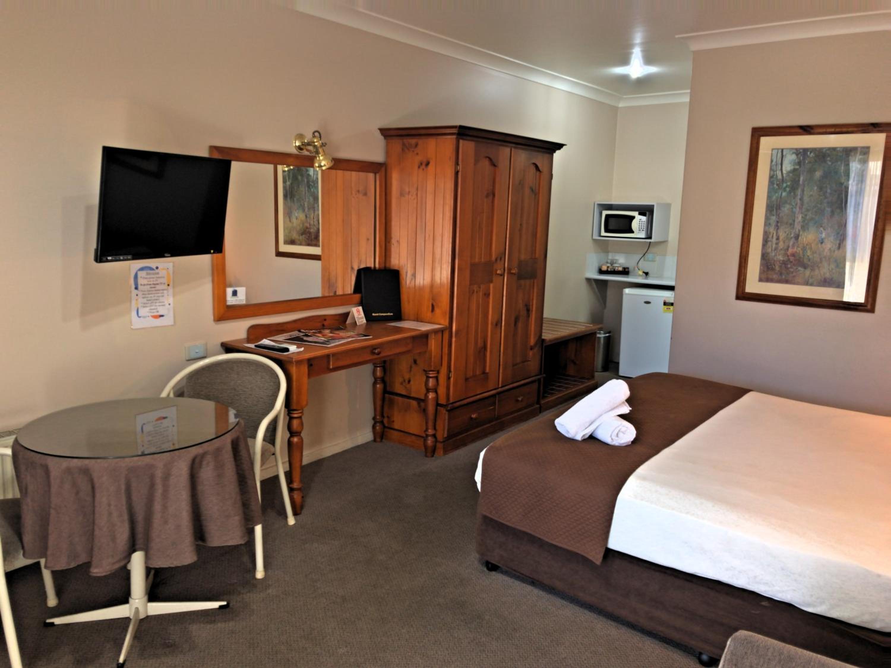 New England Motor Inn