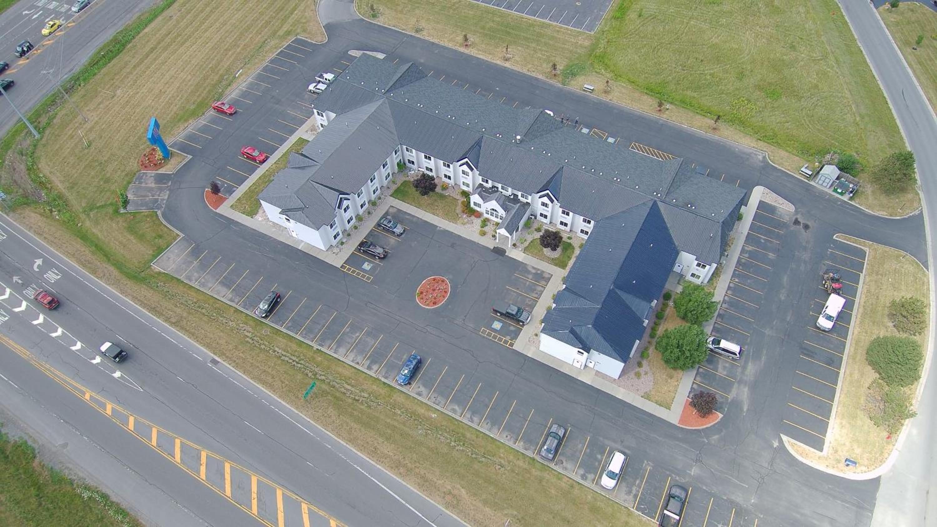 Quality Inn Suites Watertown Fort Drum - Property Image 27