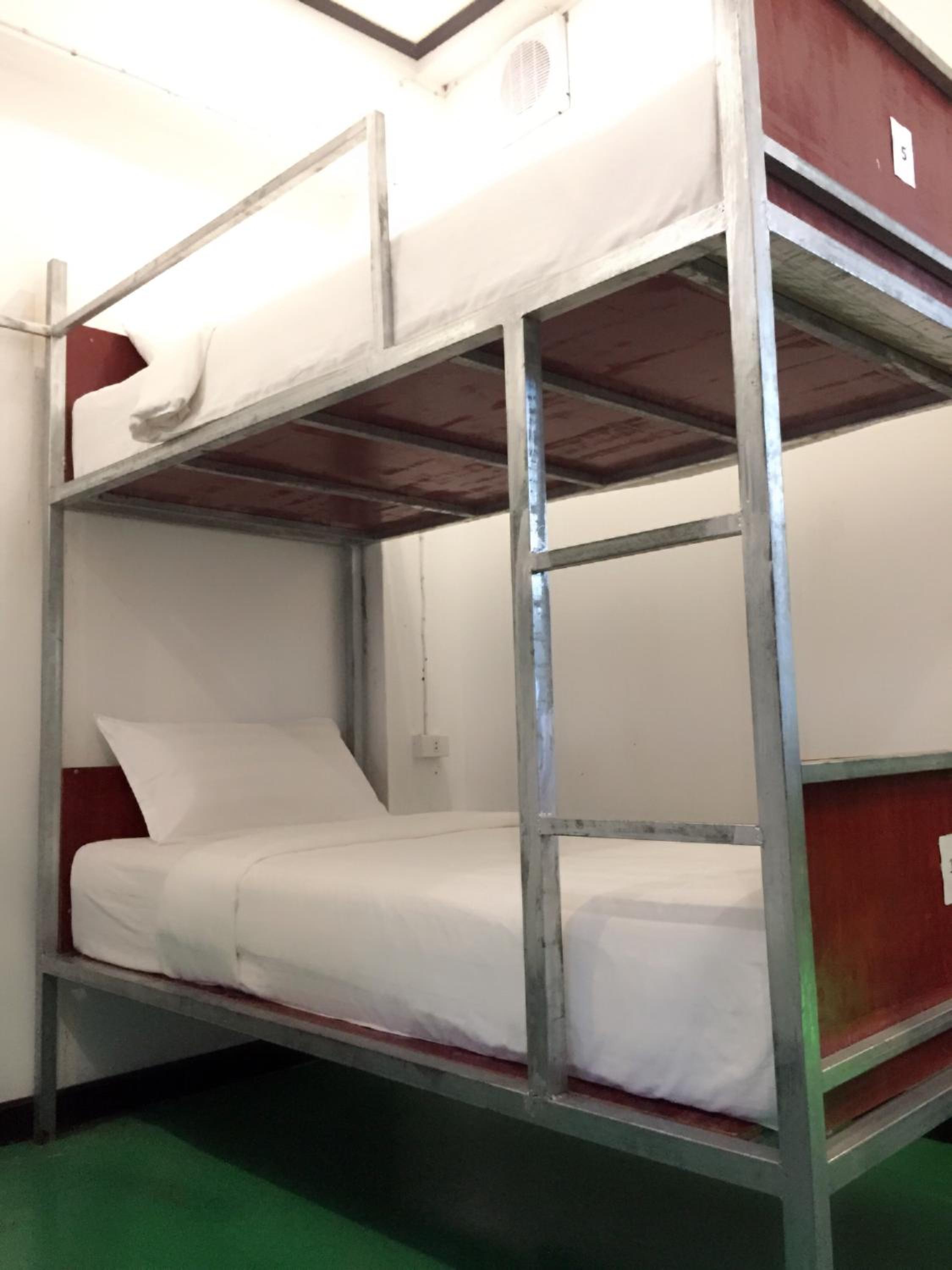 Luang Prabang Vacations - Y Not Laos Hostel - Property Image 11