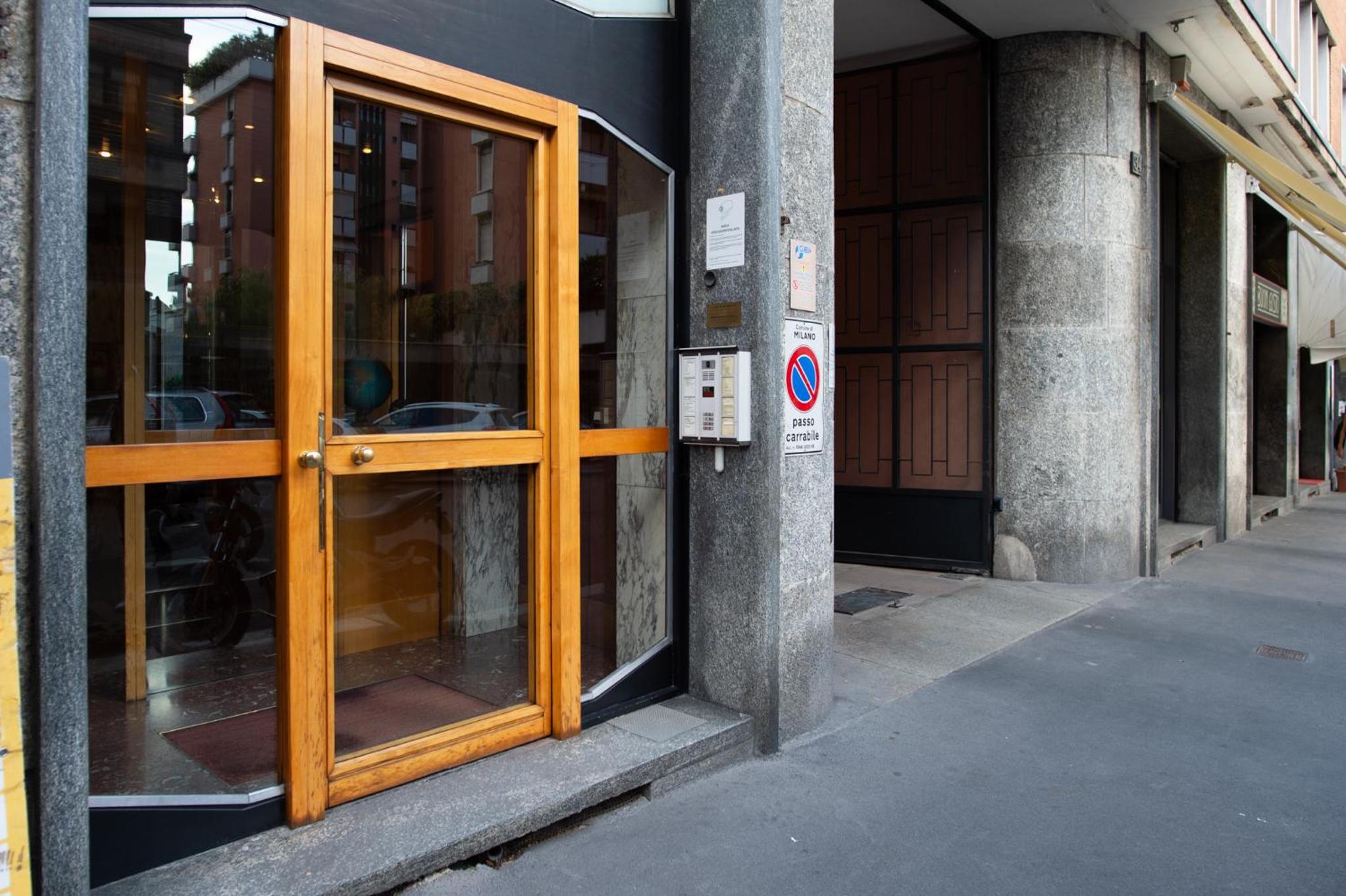 Aparthotel Porta Nuova — Milan