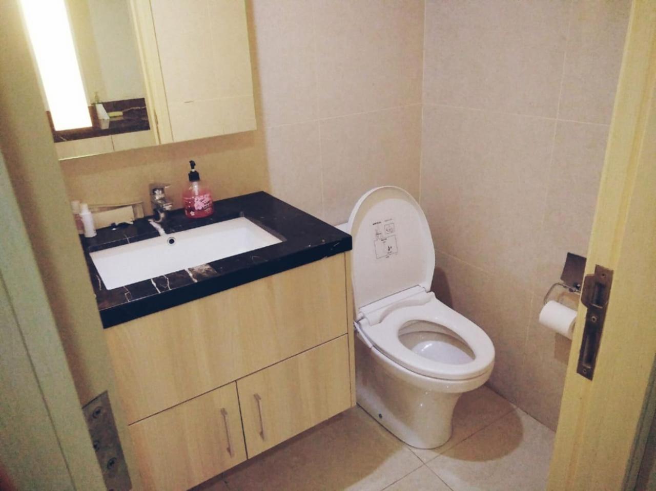 RedDoorz Near Gajah Mada Street Semarang, 三宝垄 - 18