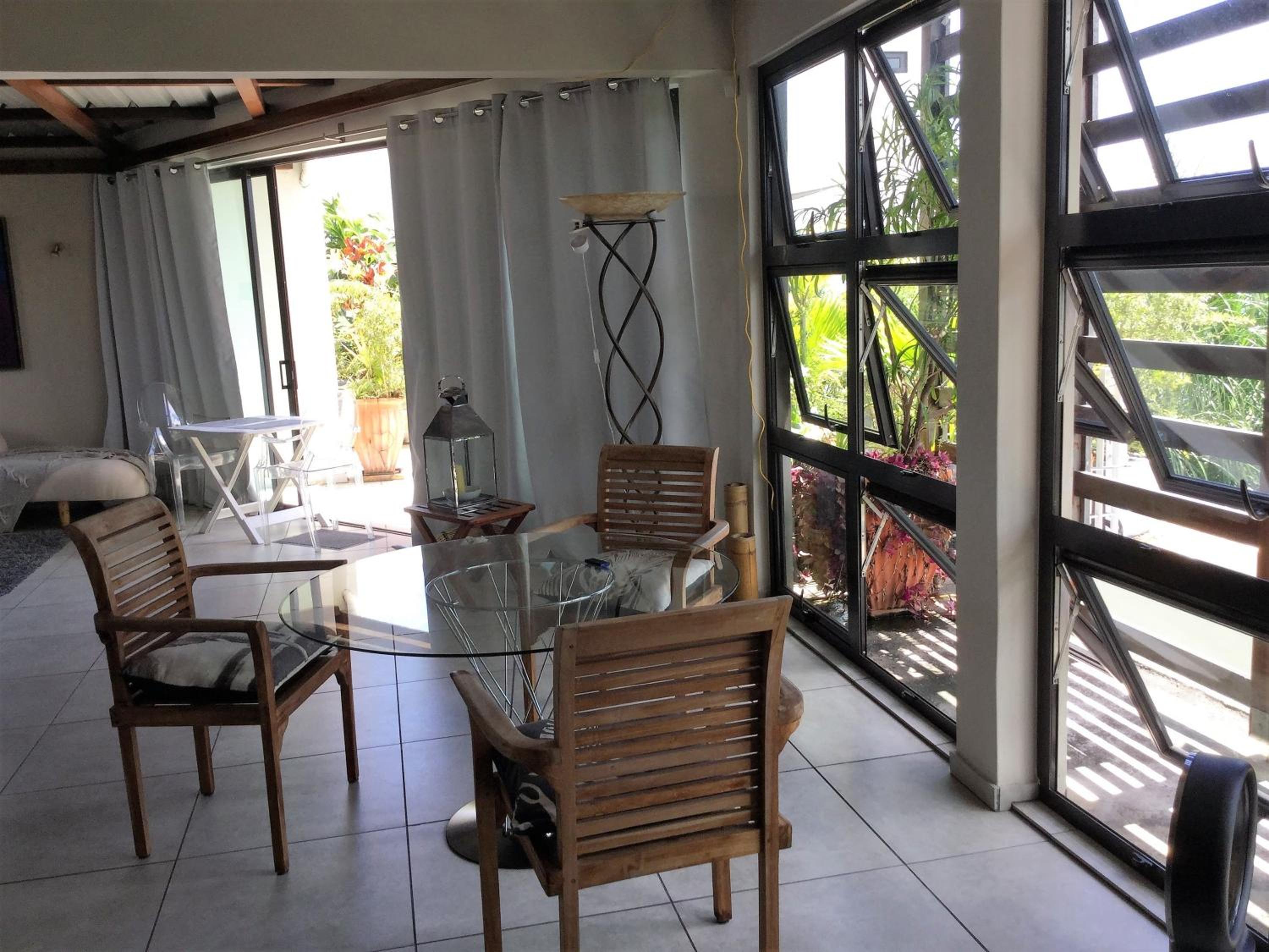Apartment Atrium