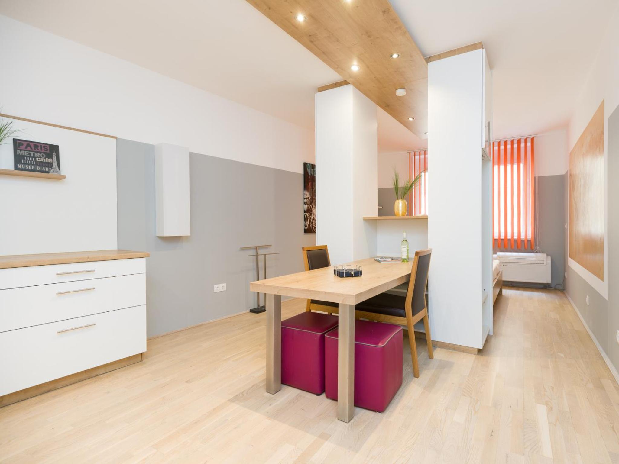 Christian Apartments Oper - contactless check in