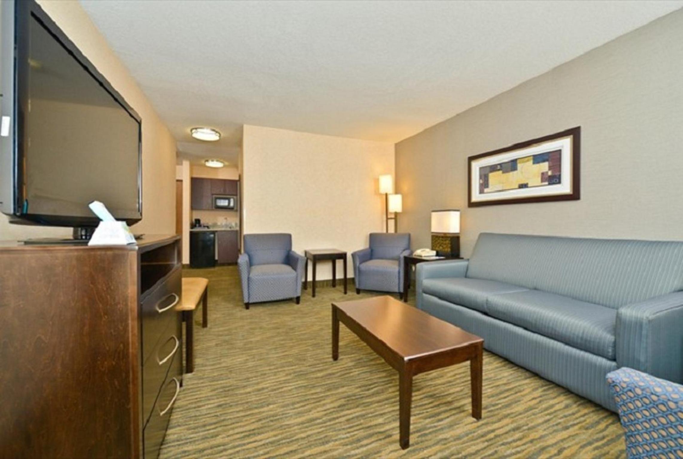Coldwater Vacations - Best Western Plus Coldwater Hotel - Property Image 21