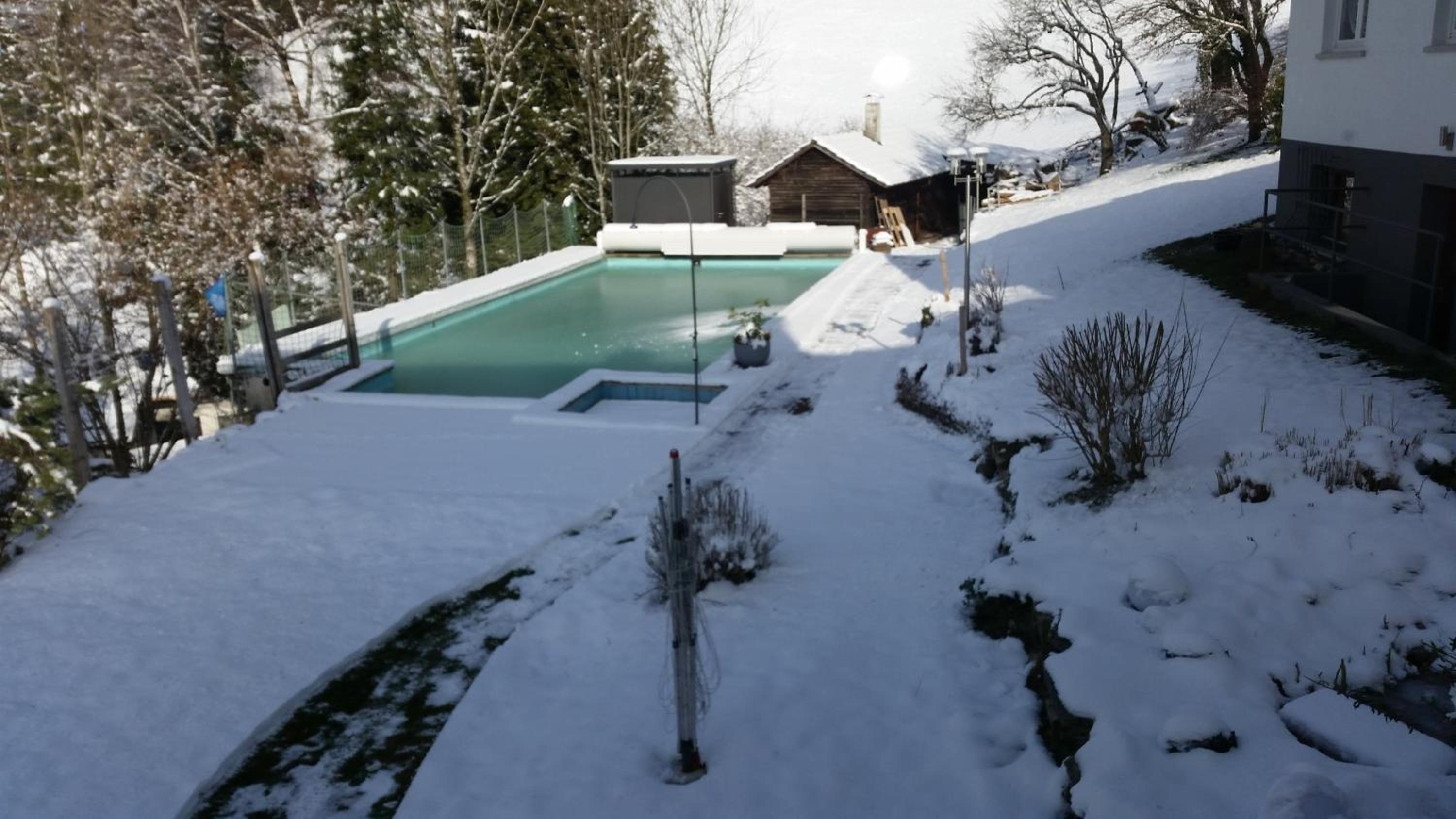 Traumhafte Ferienwohnung mit Pool en Steinen