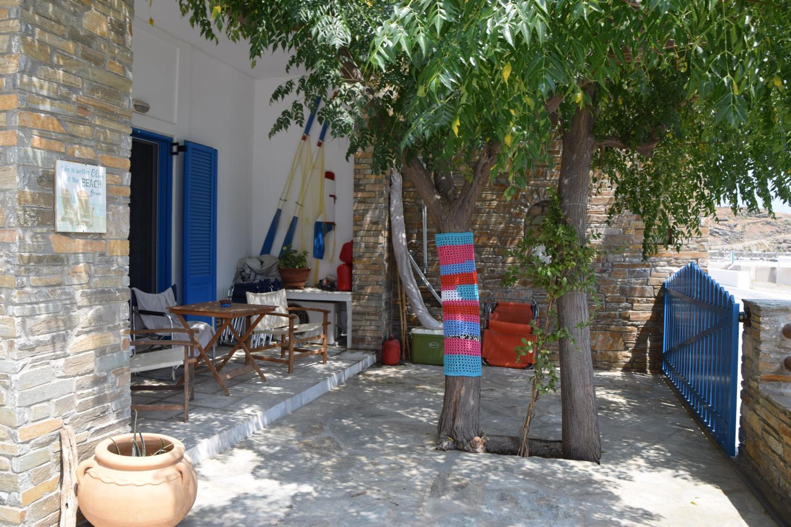 CLIO'S BEACH HOUSE - DELUXE BEACH FRONT PROPERTY view 5