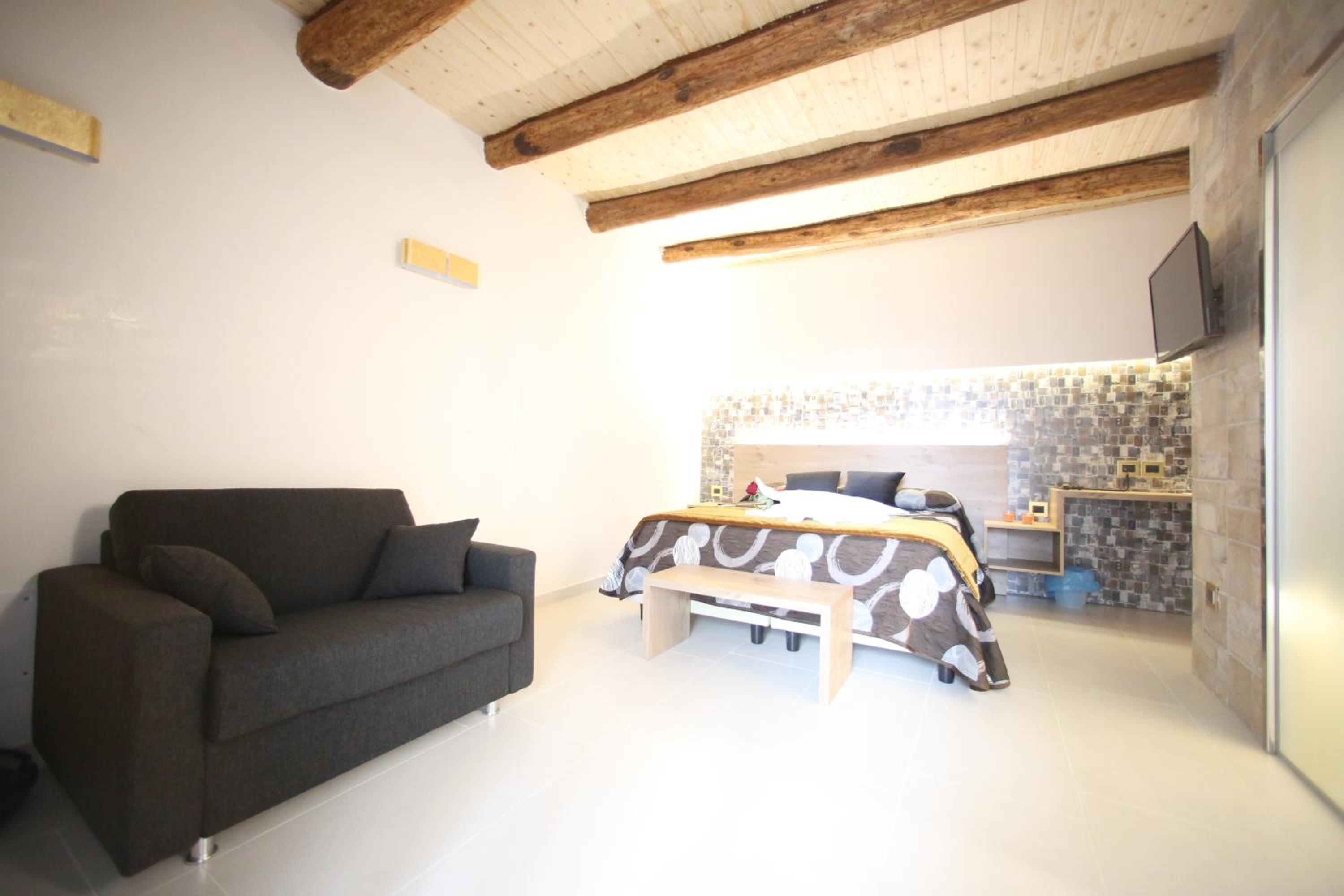 Relais Piazza Del Plebiscito B&B