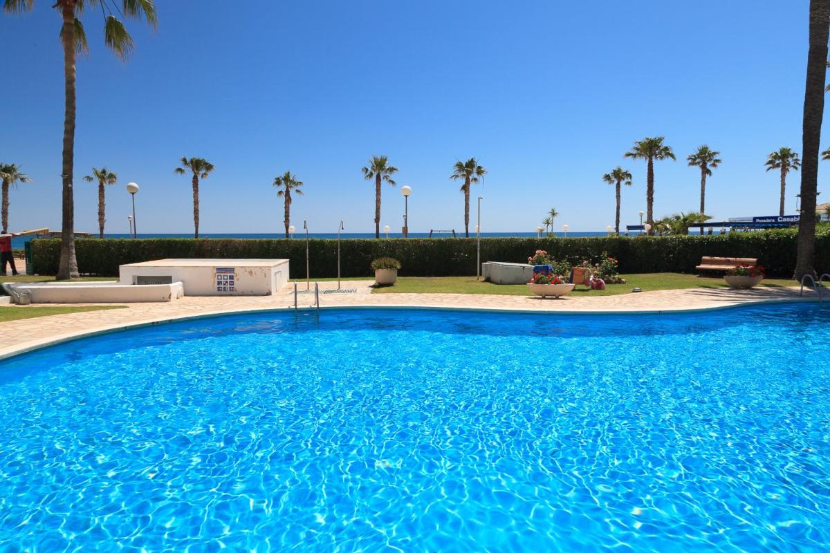 UHC Los Flamencos Family Apartments view 5