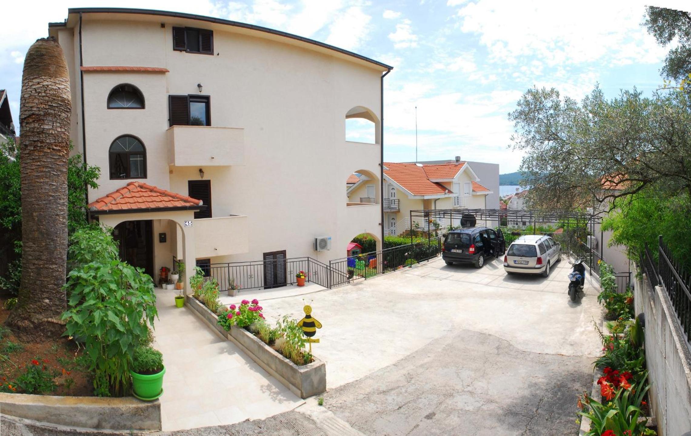 Apartments Kosta
