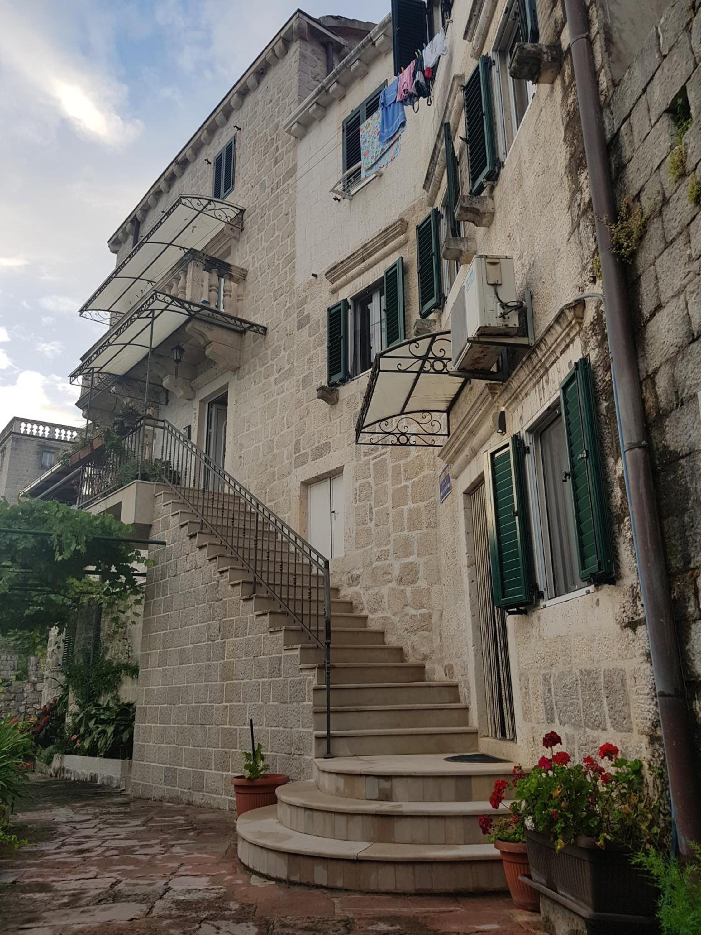 Gudelj Apartments
