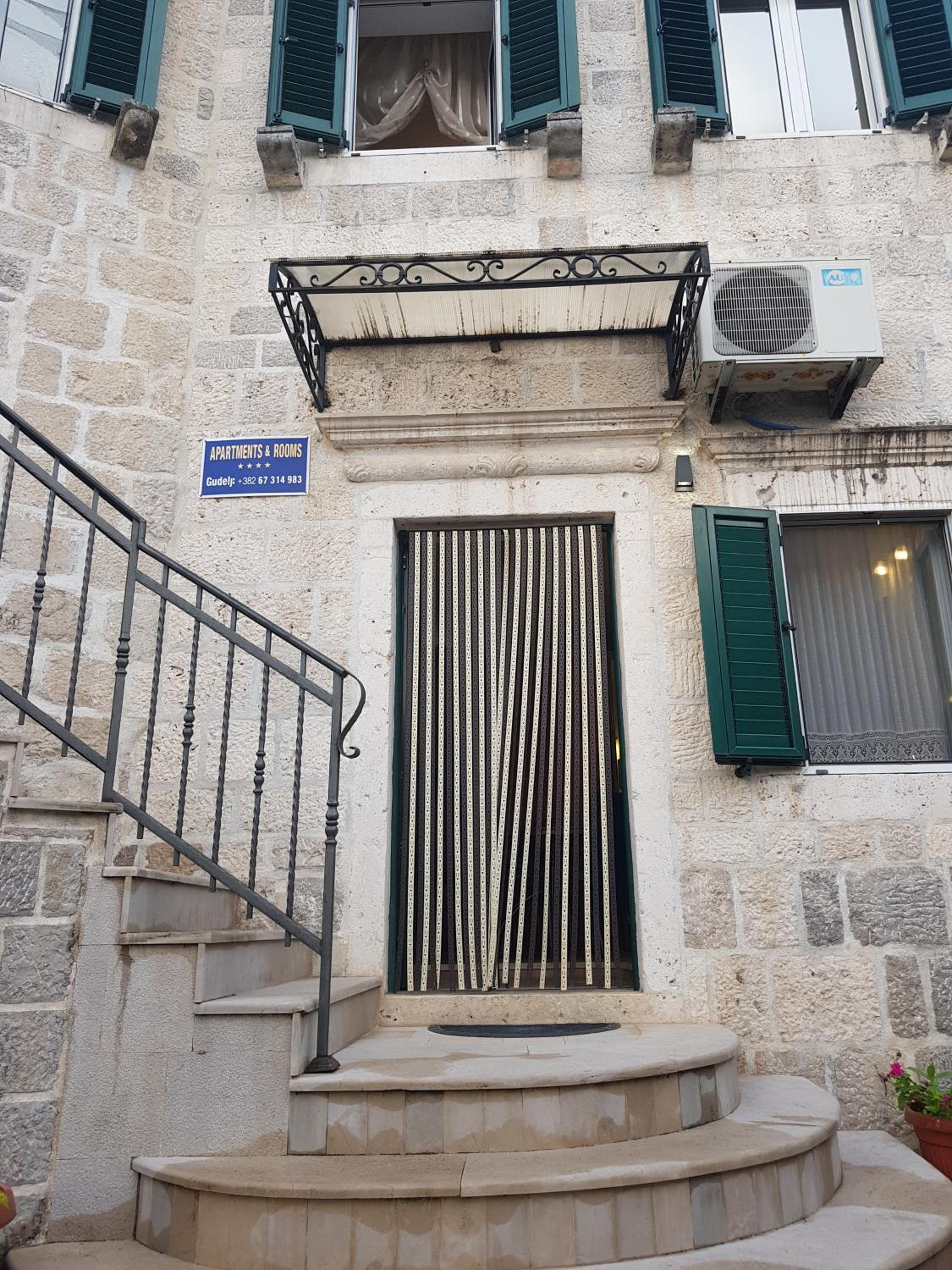 Gudelj Apartments