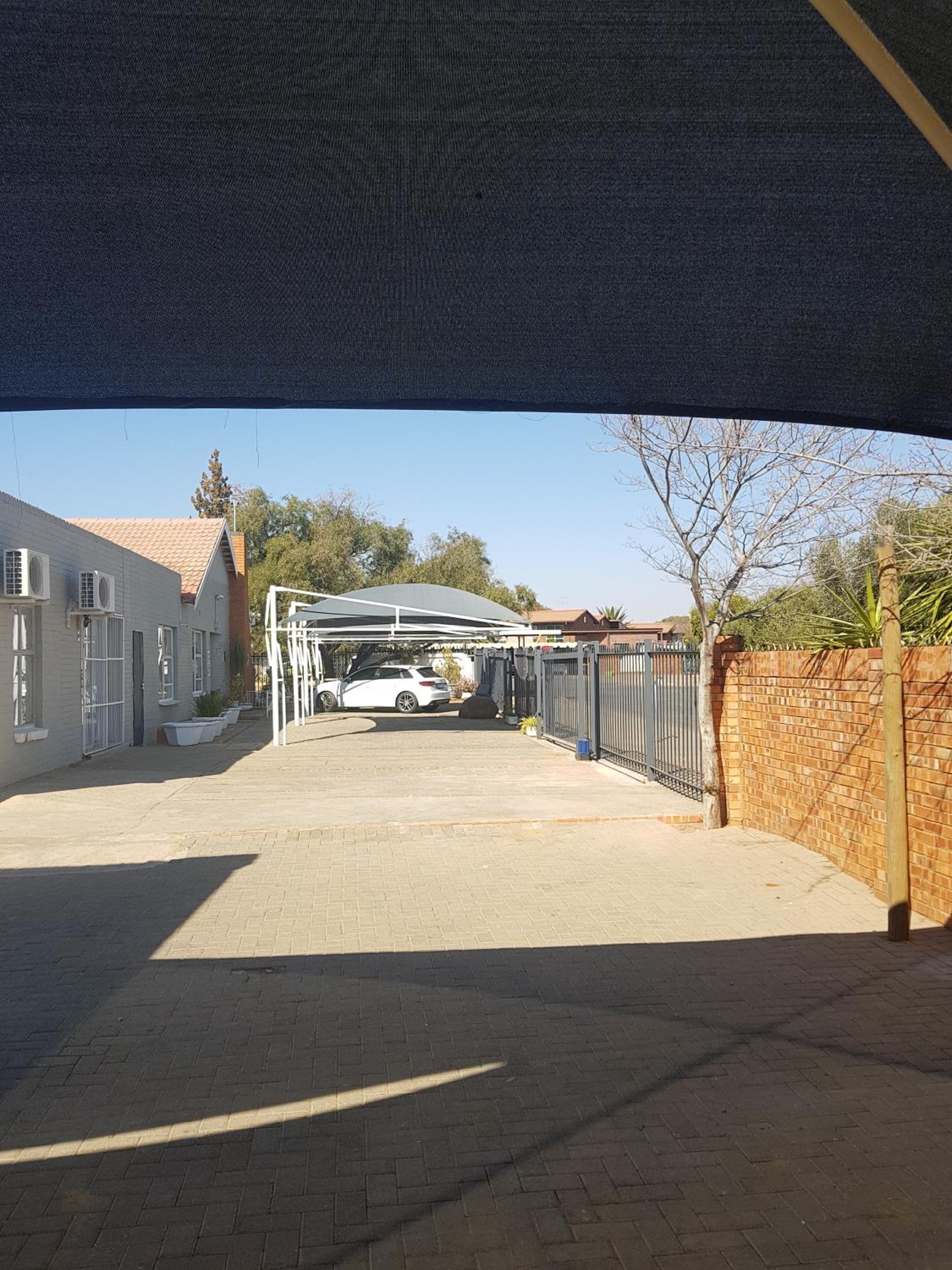Kgosi Lodge view 2