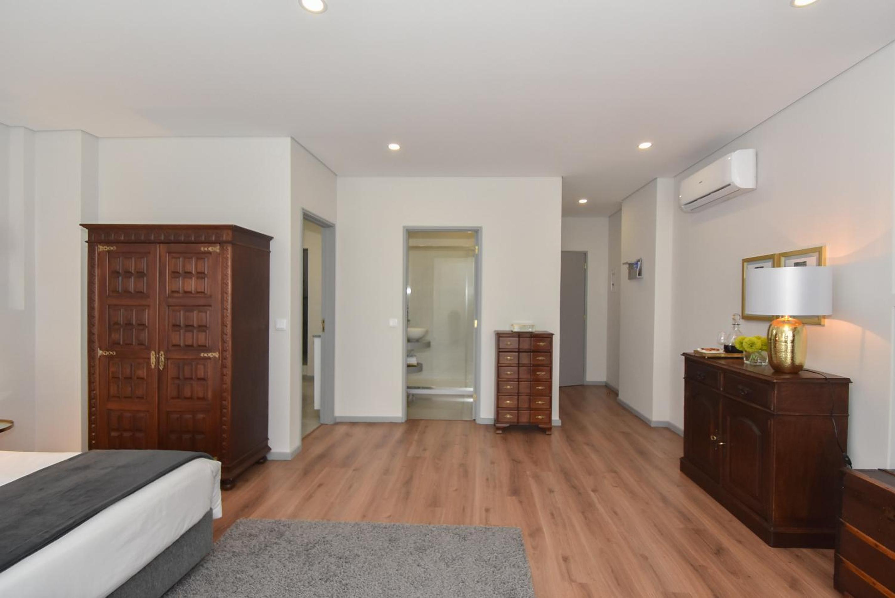 Rosario's Boutique Apartments