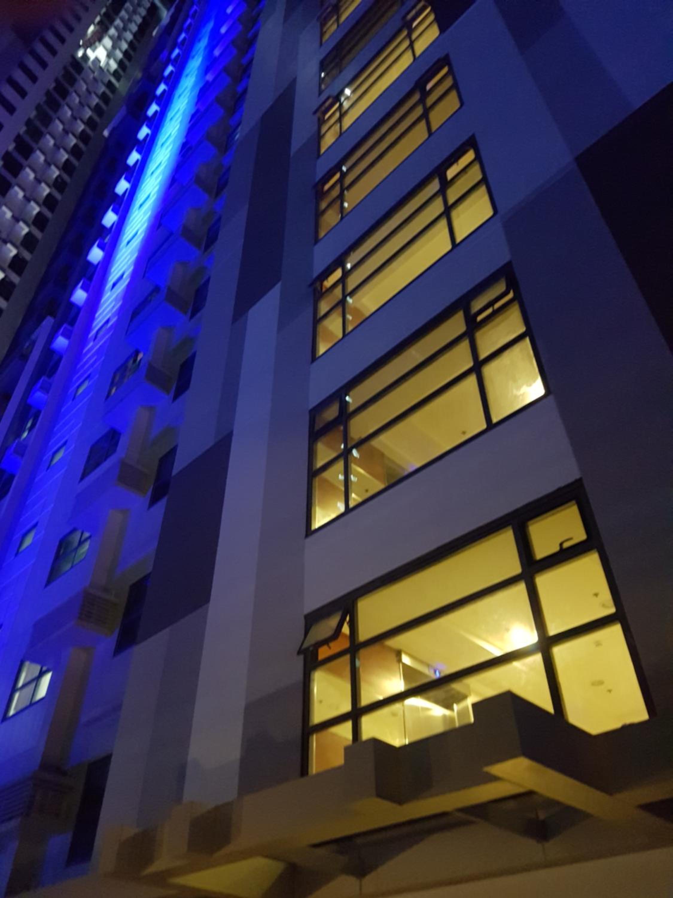 KC 1-Bedroom 1 at Horizon 101 Cebu view 4