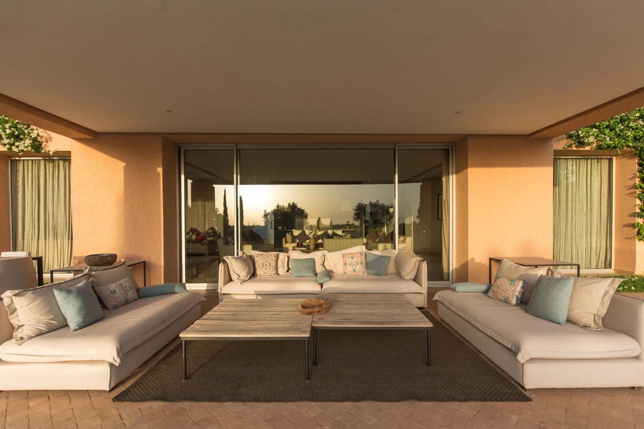 Al Maaden 132 - Luxury front line golf villa with heated pool view 3