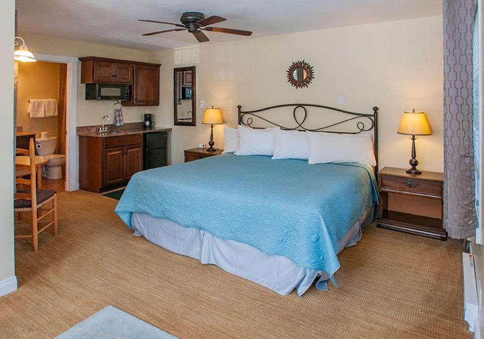 Cedar Court Inn