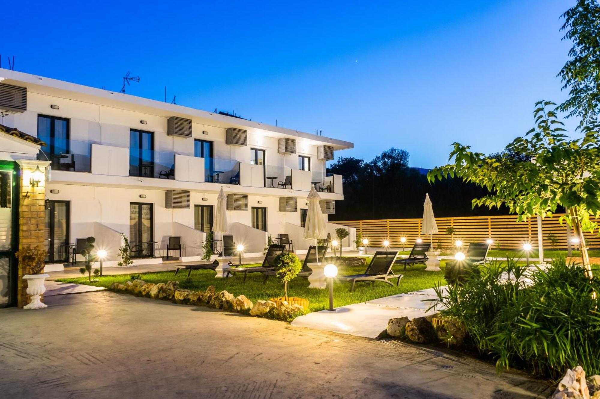 Rooms 48 by Zante Plaza