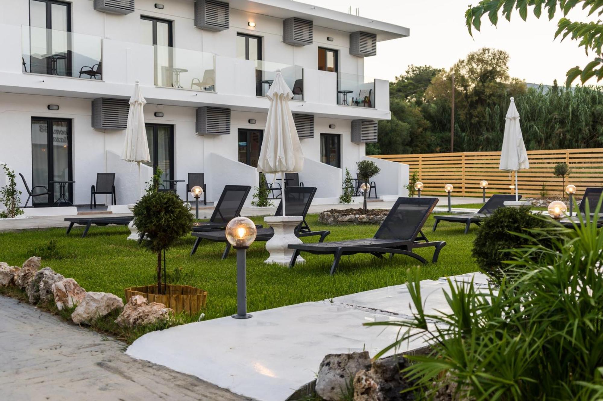 Rooms 48 by Zante Plaza