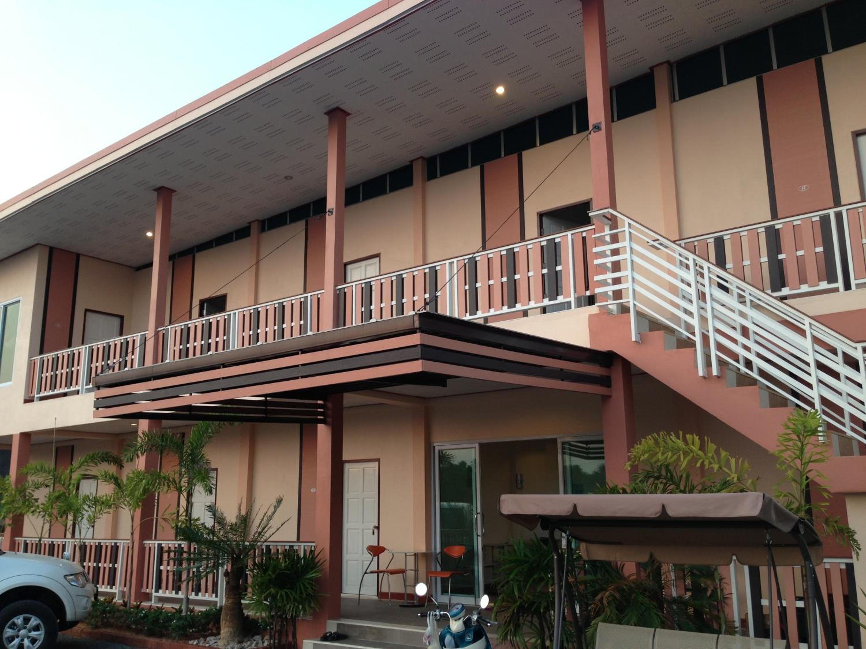 Siriburi Resort