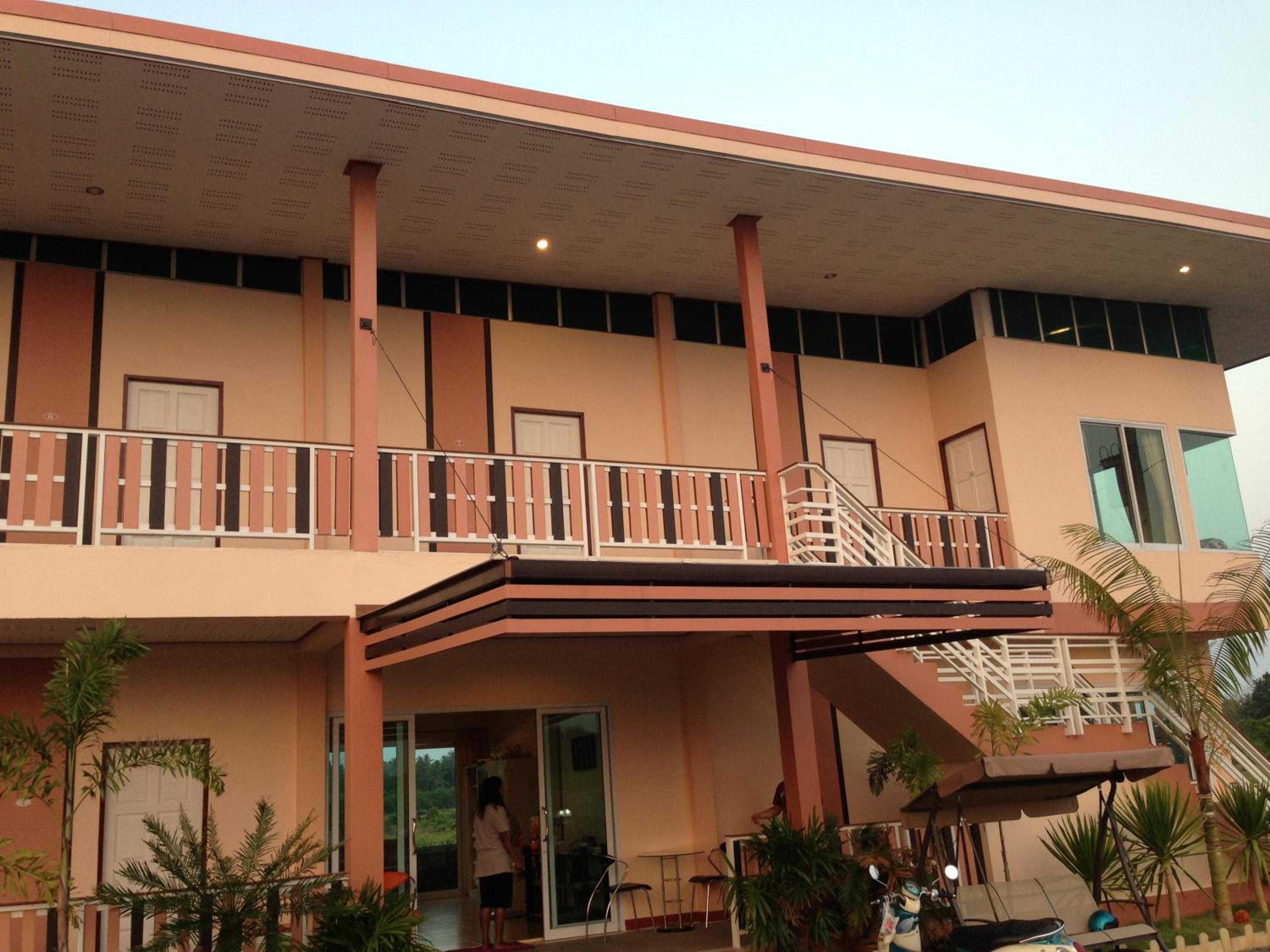 Siriburi Resort