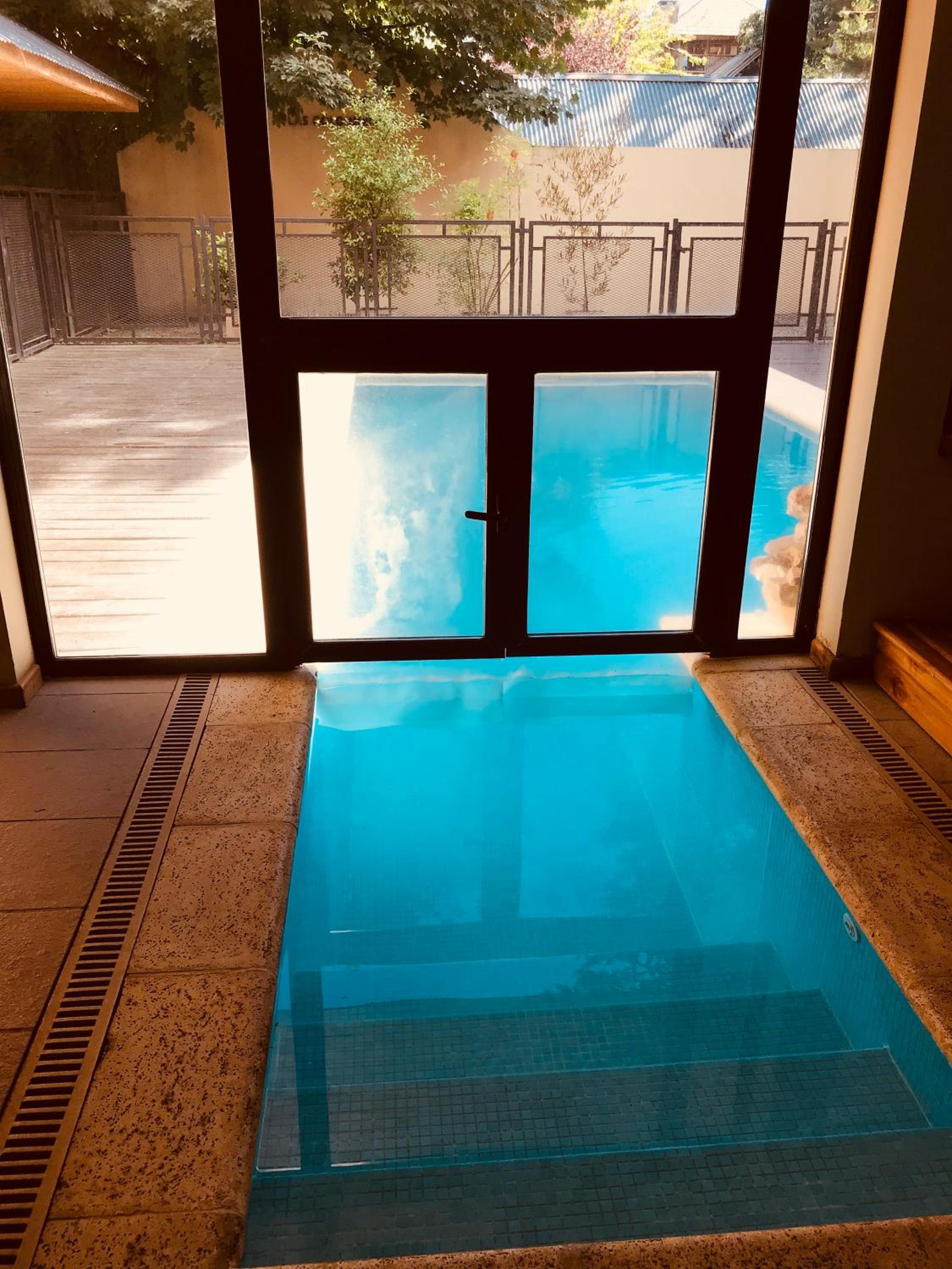 Monoambiente amplio con piscina