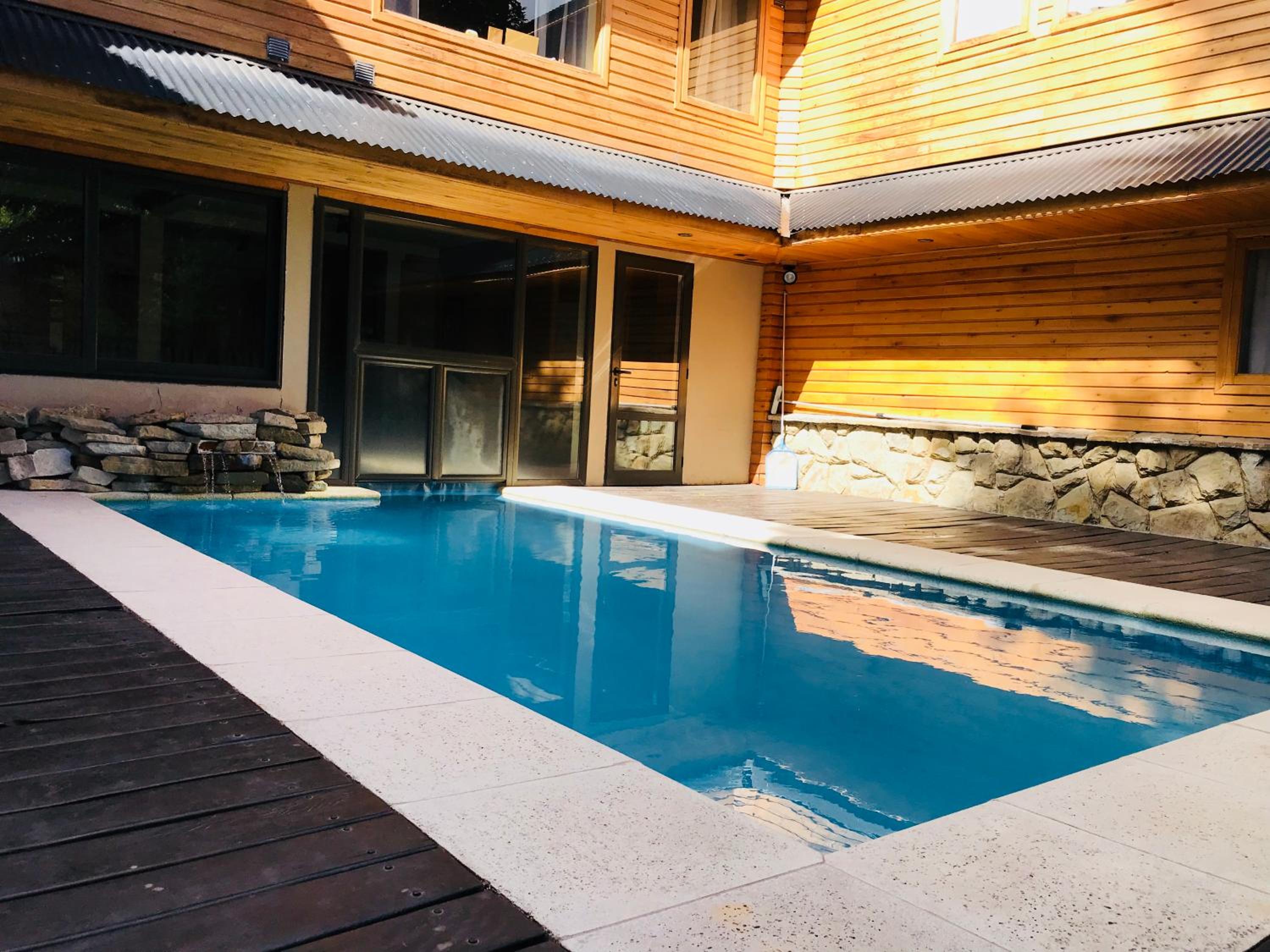 Monoambiente amplio con piscina