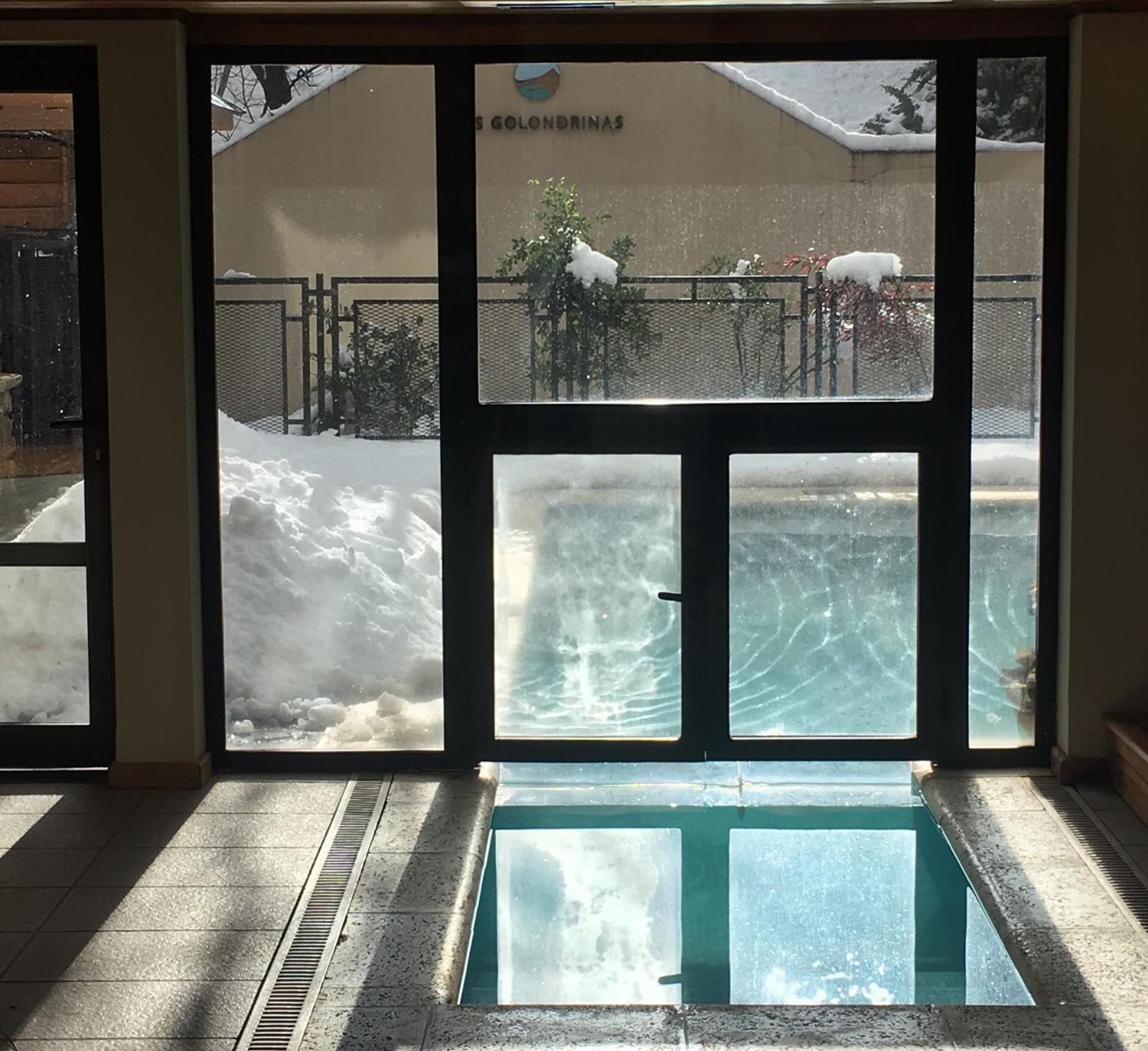 Monoambiente amplio con piscina