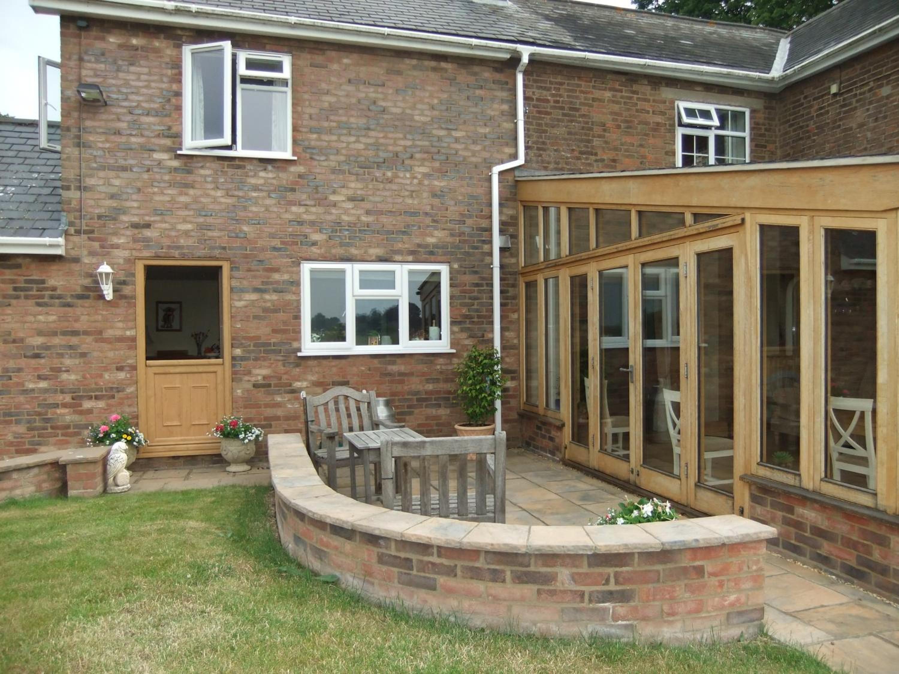 Kings Lynn Vacations - St Mary's Lodge B and B - Property Image 18