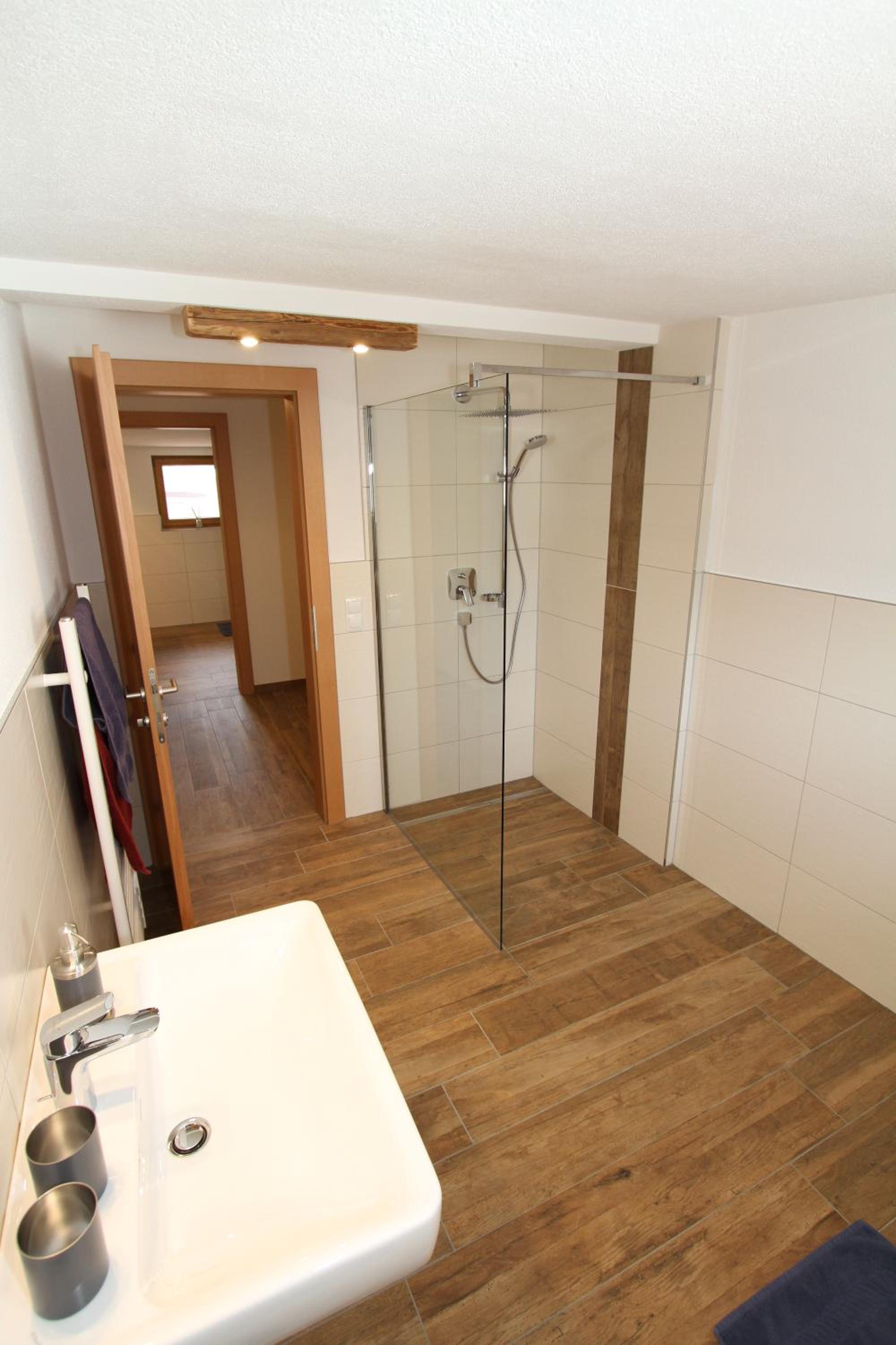 Photo 48