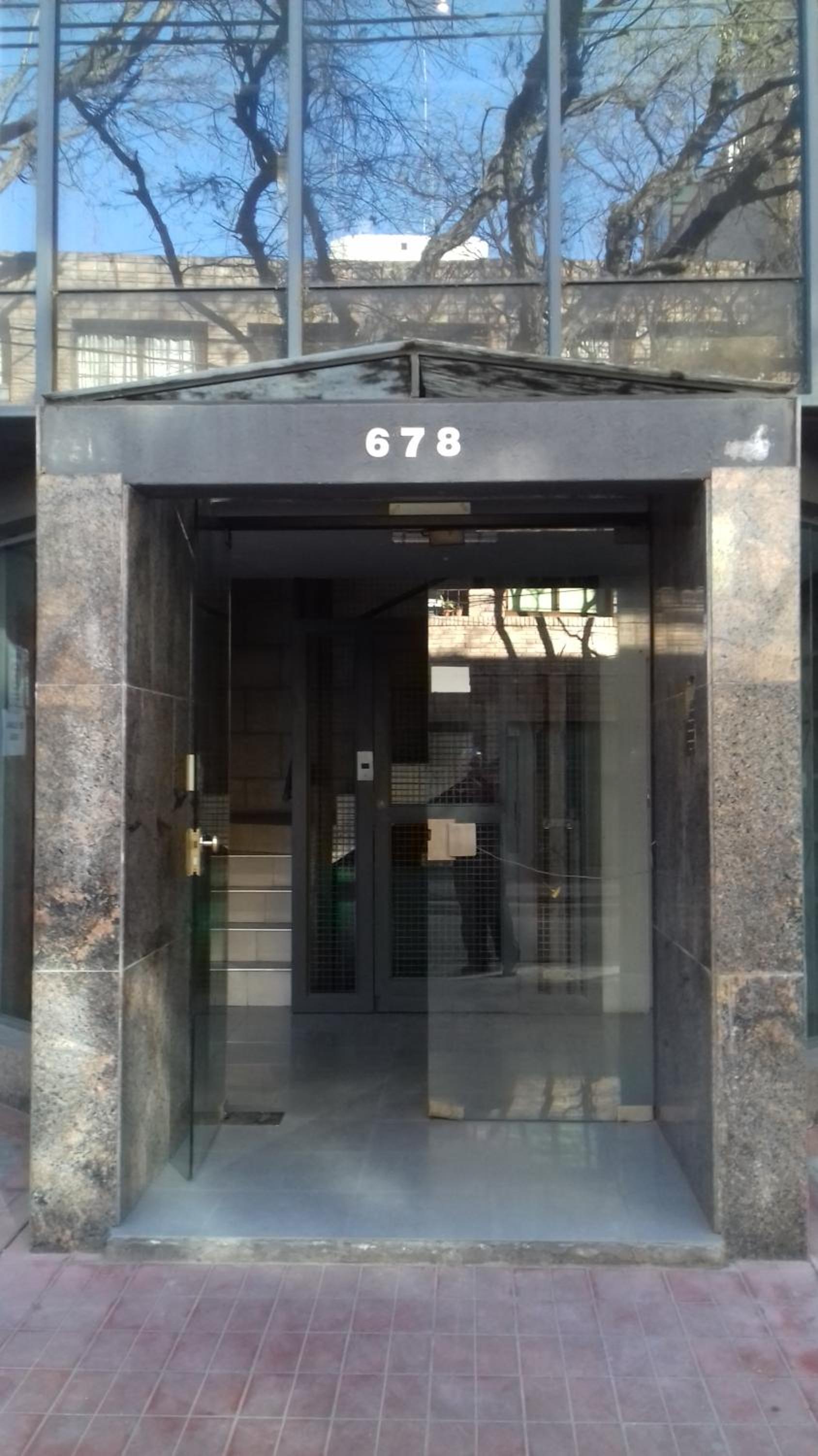 Departamento Lemos 678