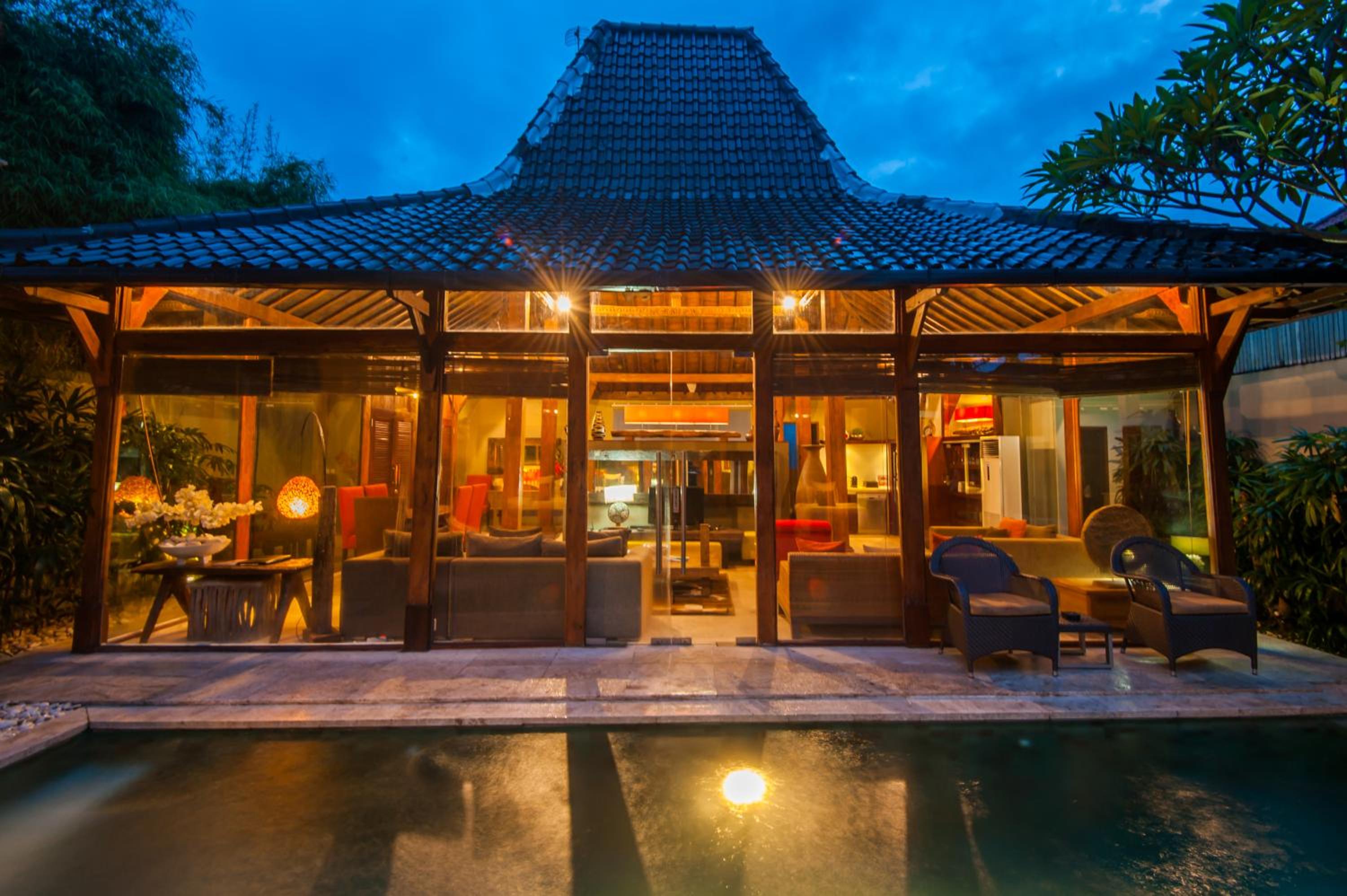 Hotel Tides Echo Beach - Image 1