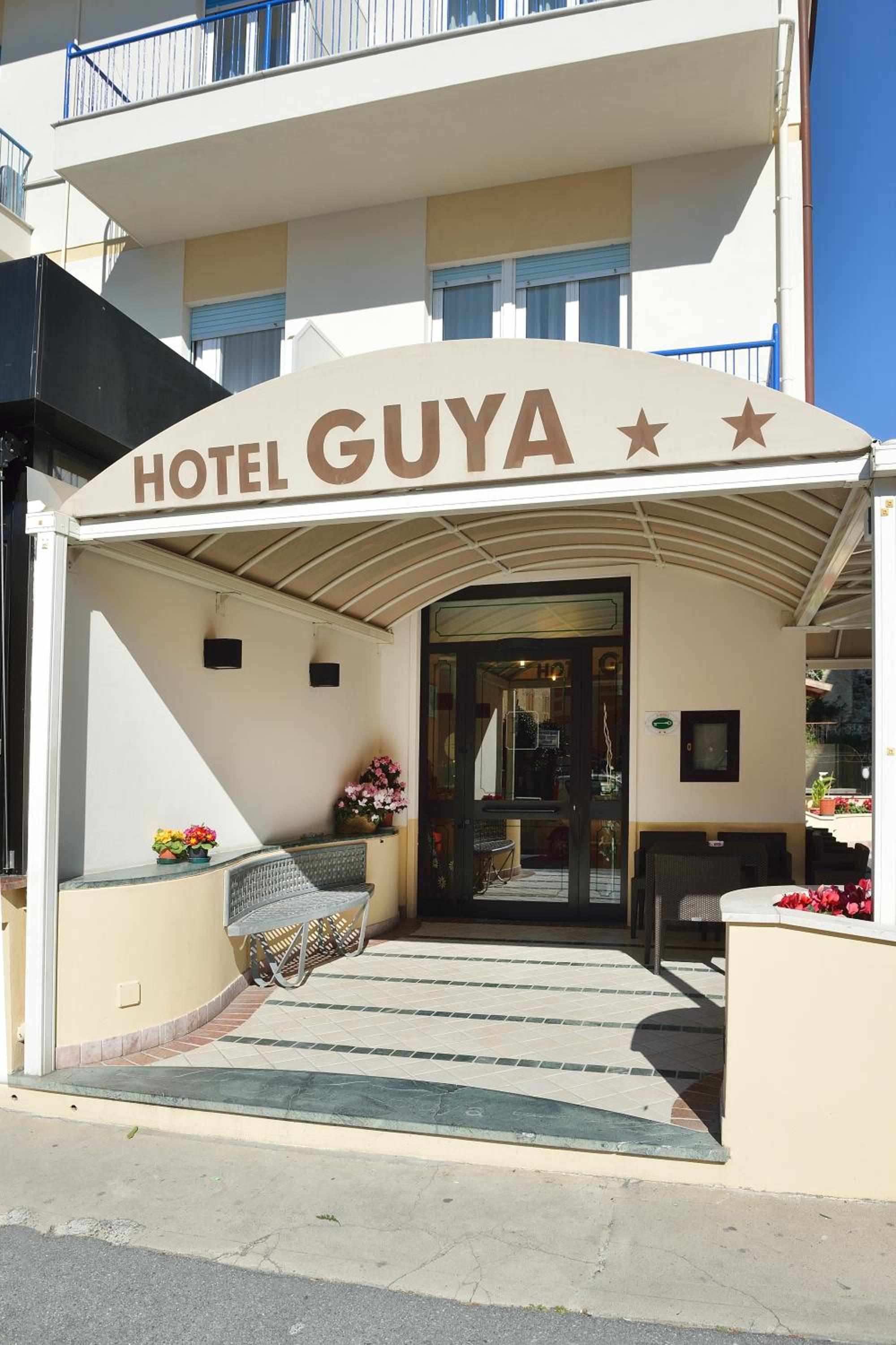 Hotel Guya - Image 1