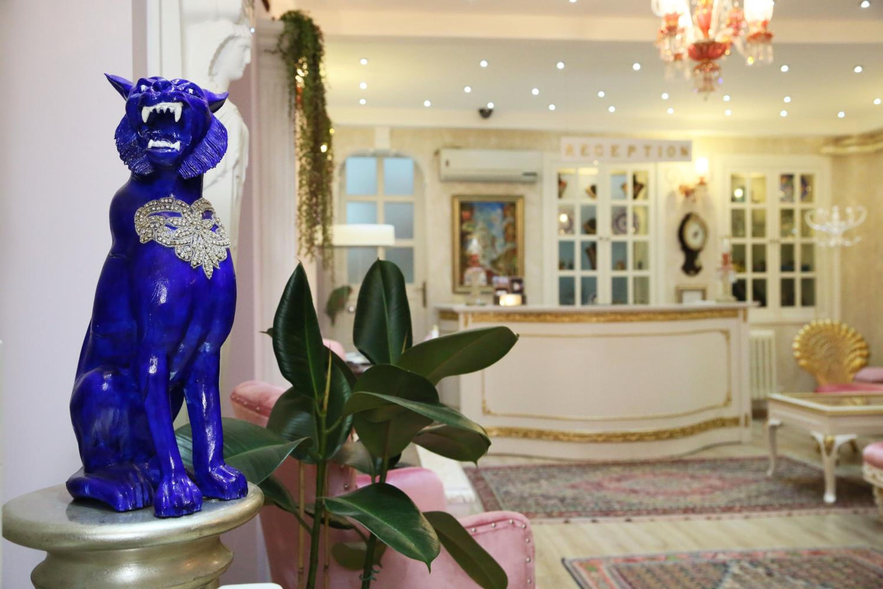 Romantic Hotel Istanbul - Image 26