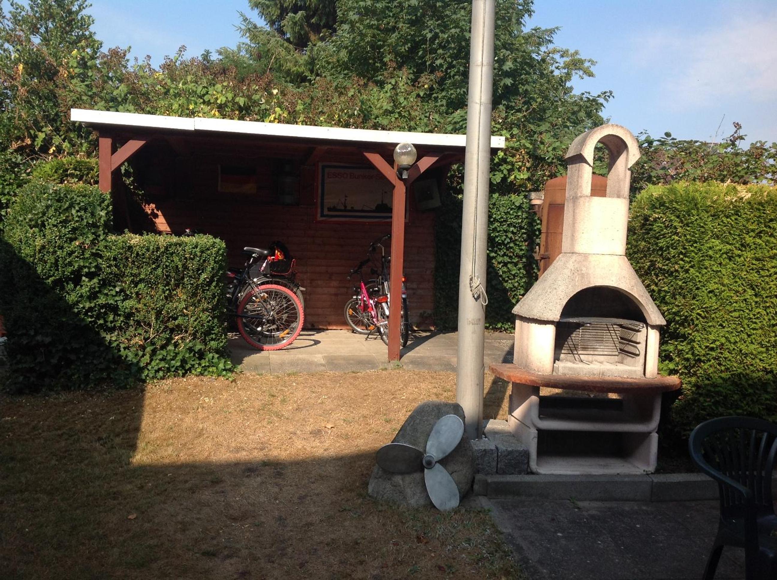 Photo 12