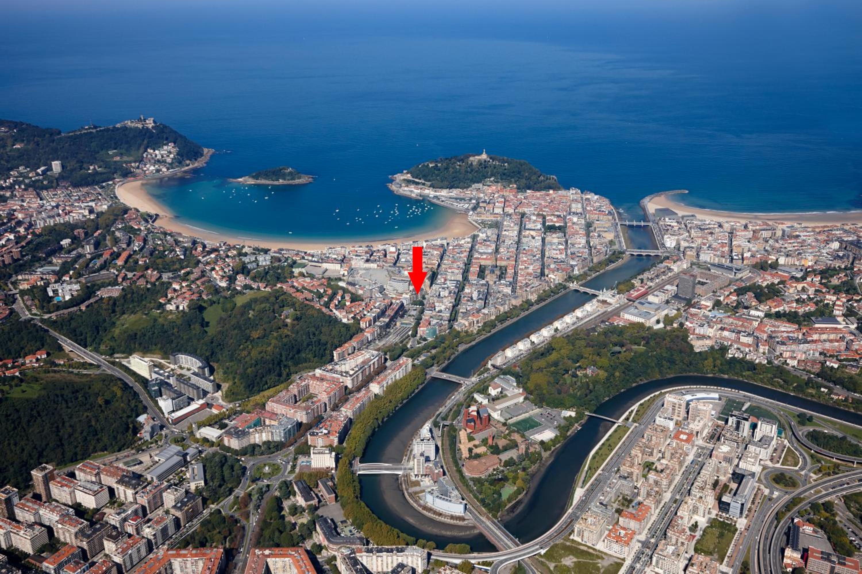 Belle Sebastian by FeelFree Rentals