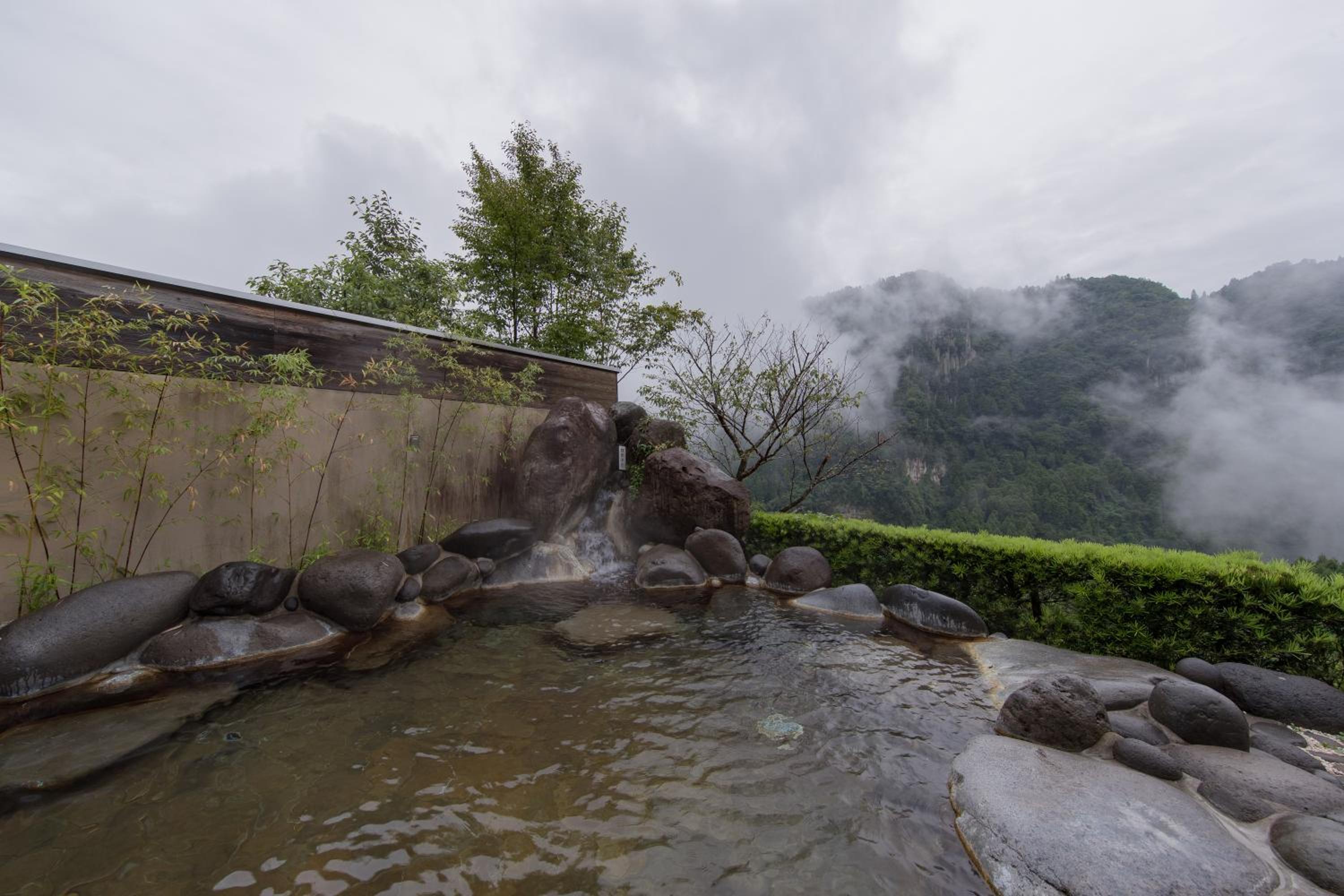 Okuhita Onsen Umehibiki