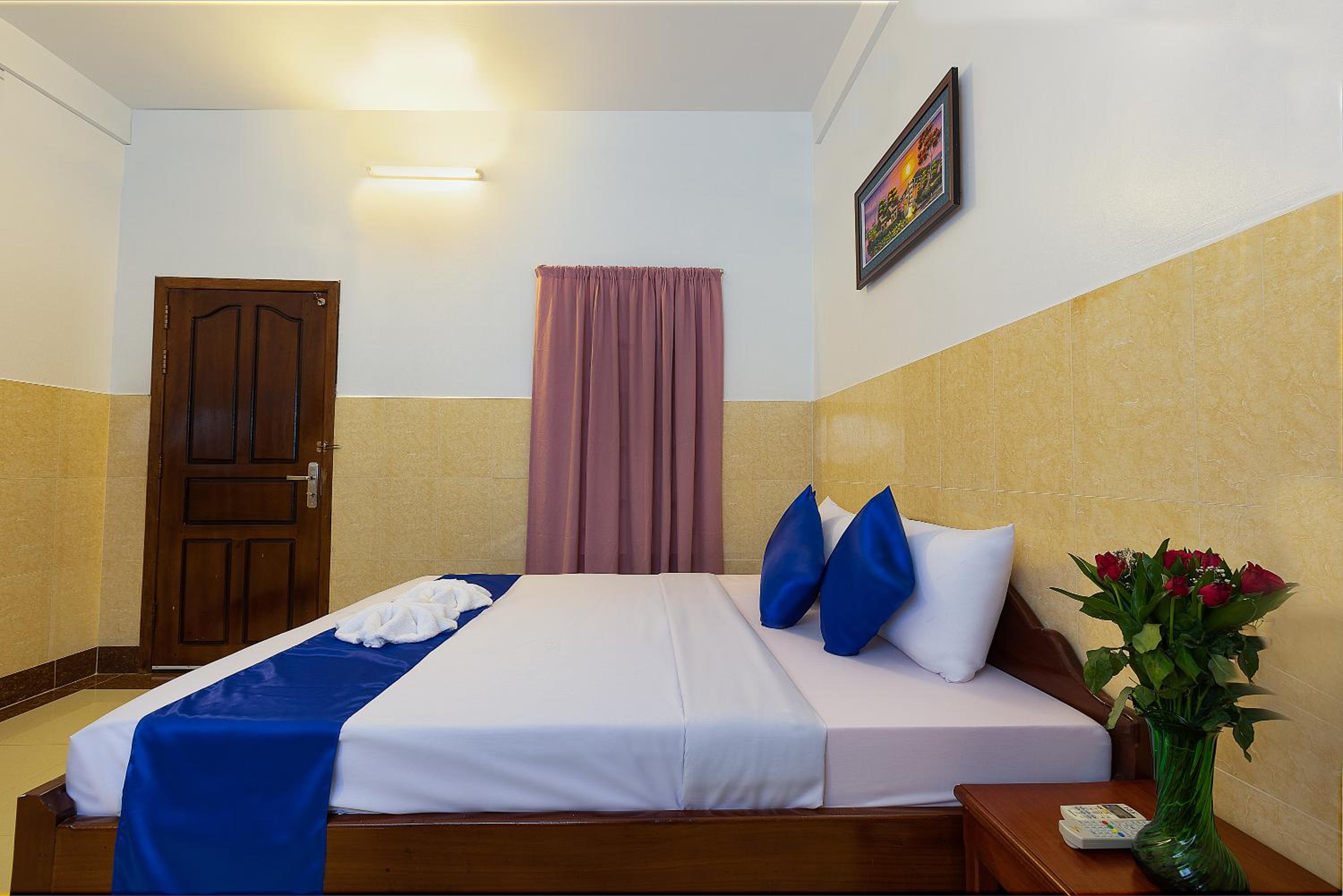 Botoum Hostel