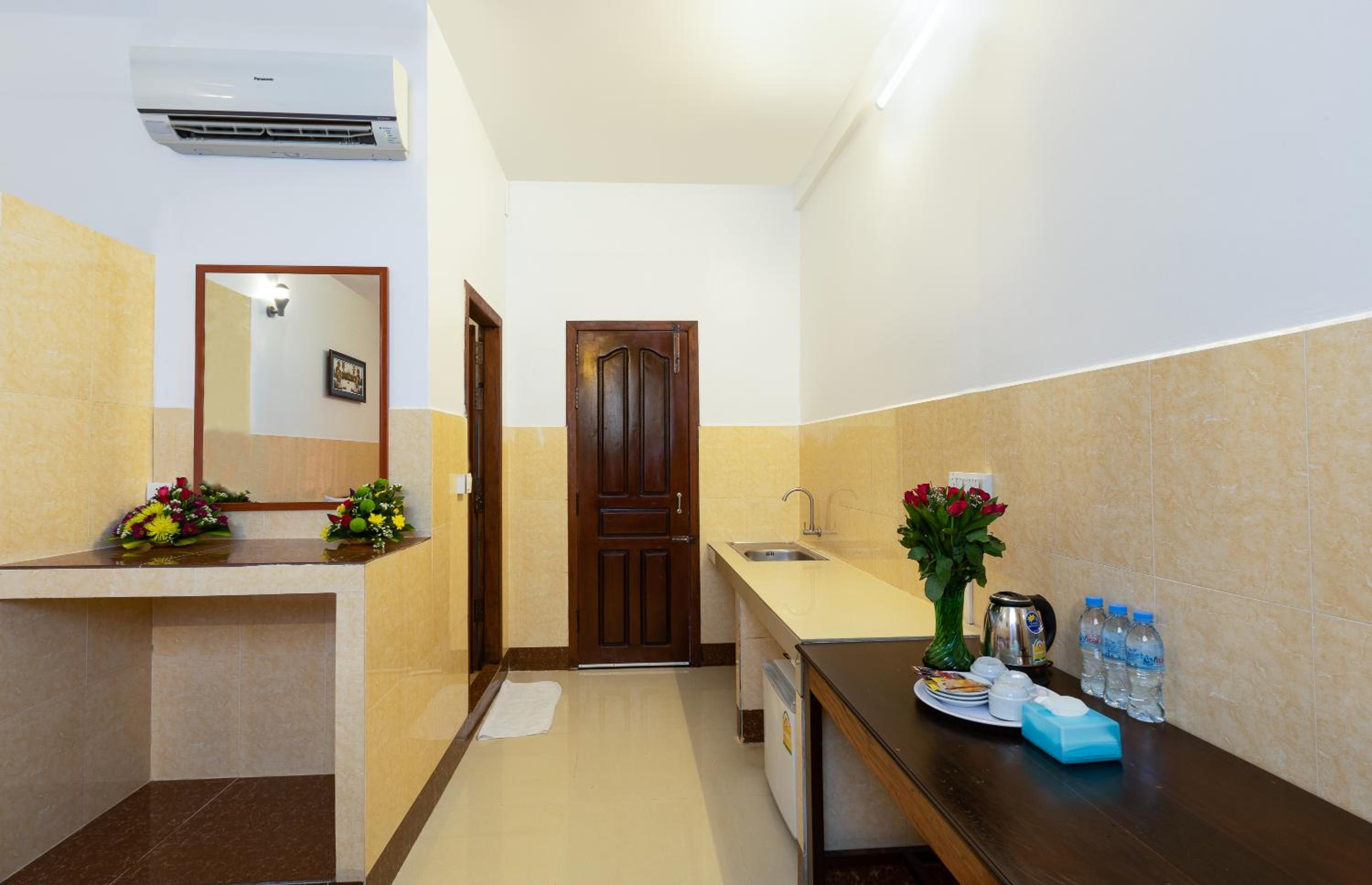 Botoum Hostel