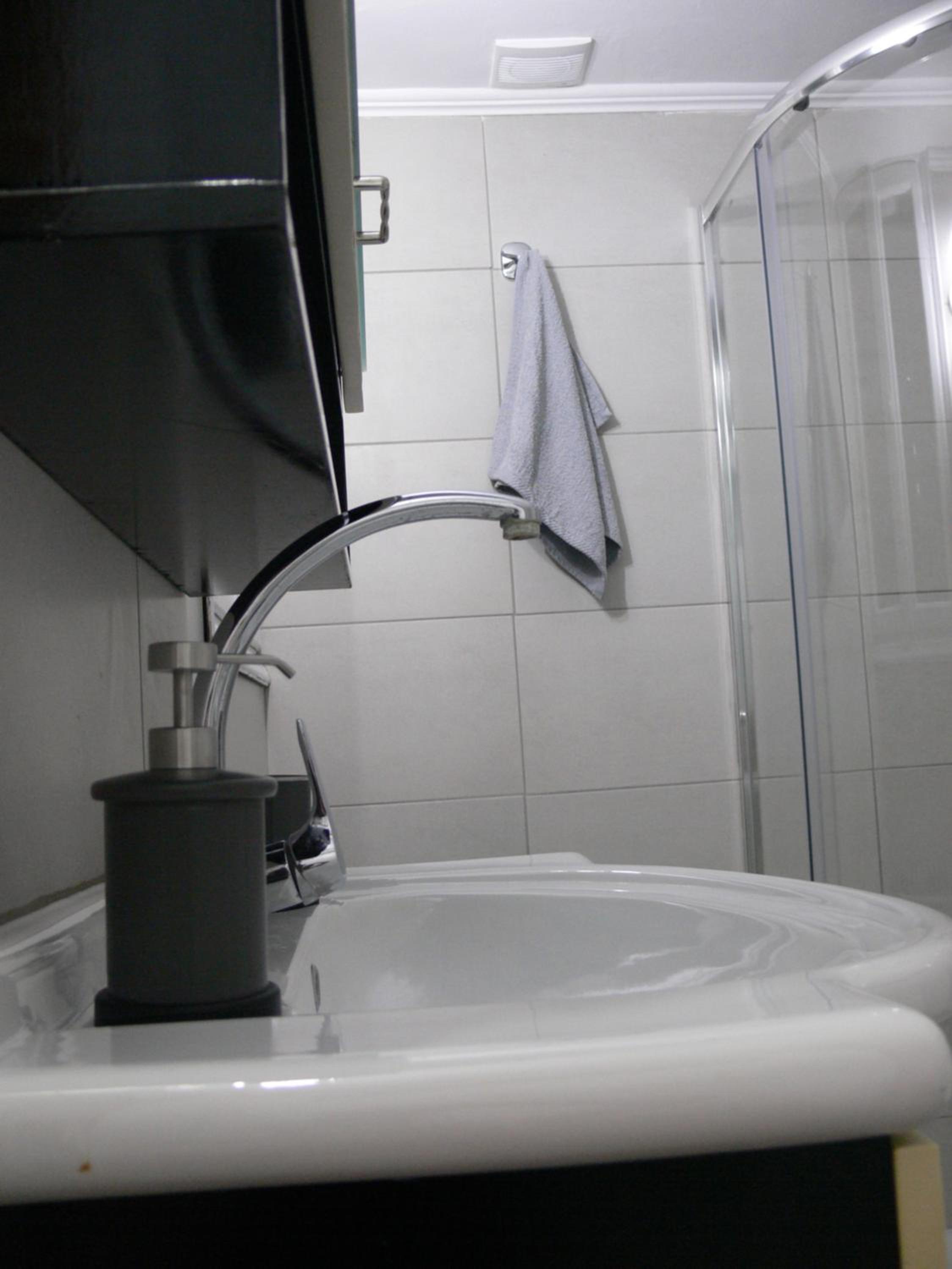 Eleni Apartments