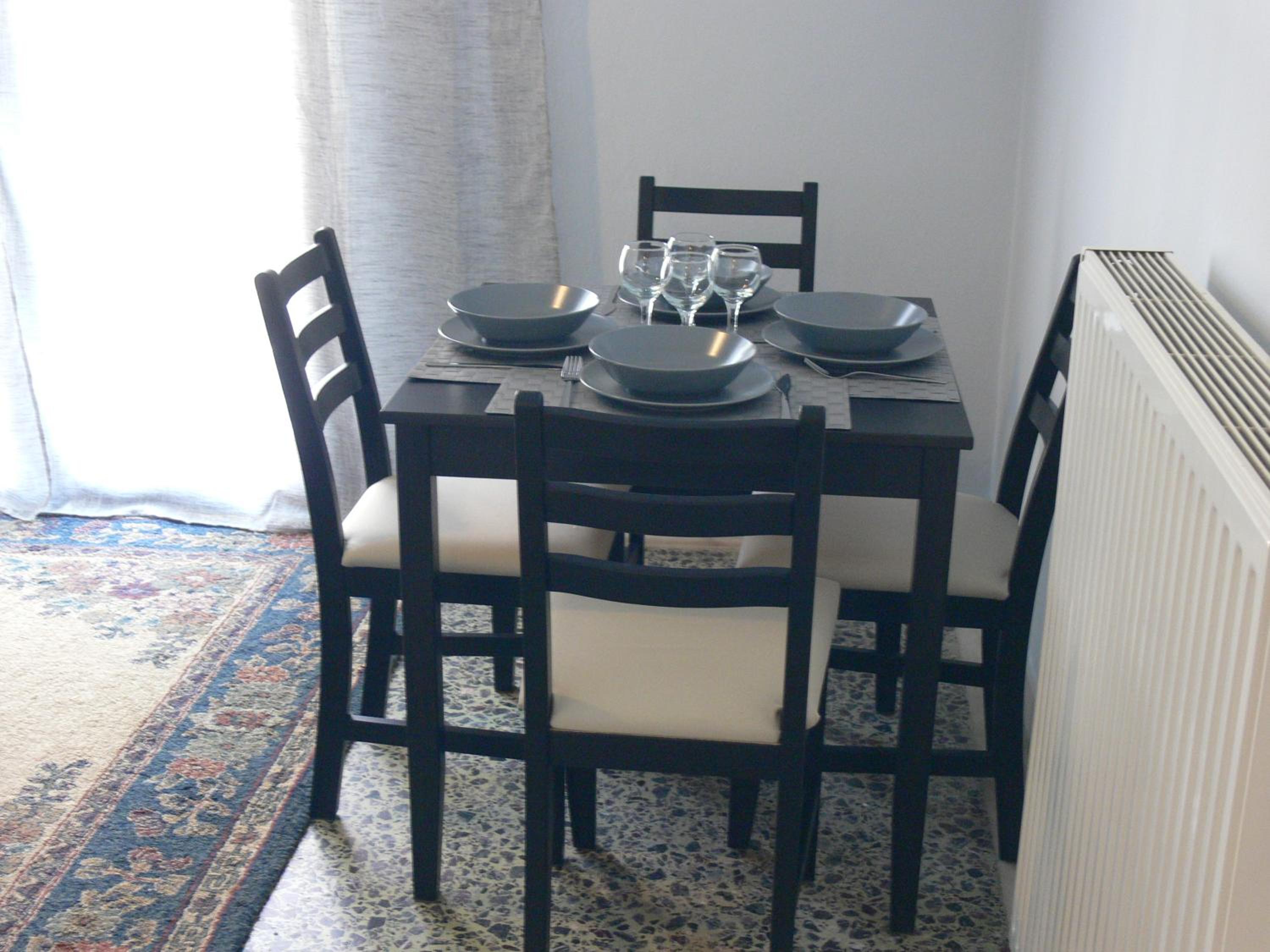 Eleni Apartments