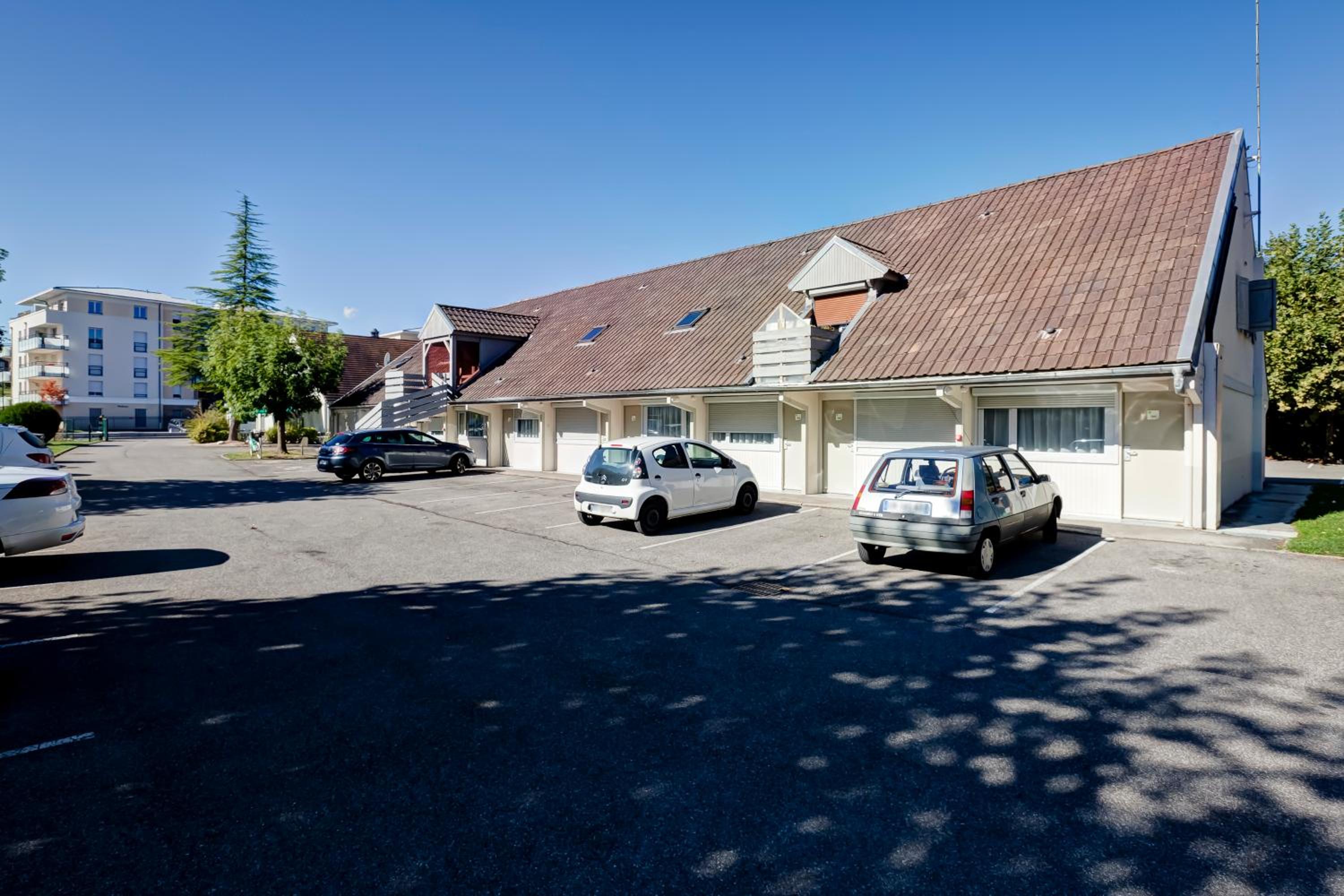 Ferney-Voltaire Vacations - Campanile Geneve - Ferney-Voltaire - Property Image 1