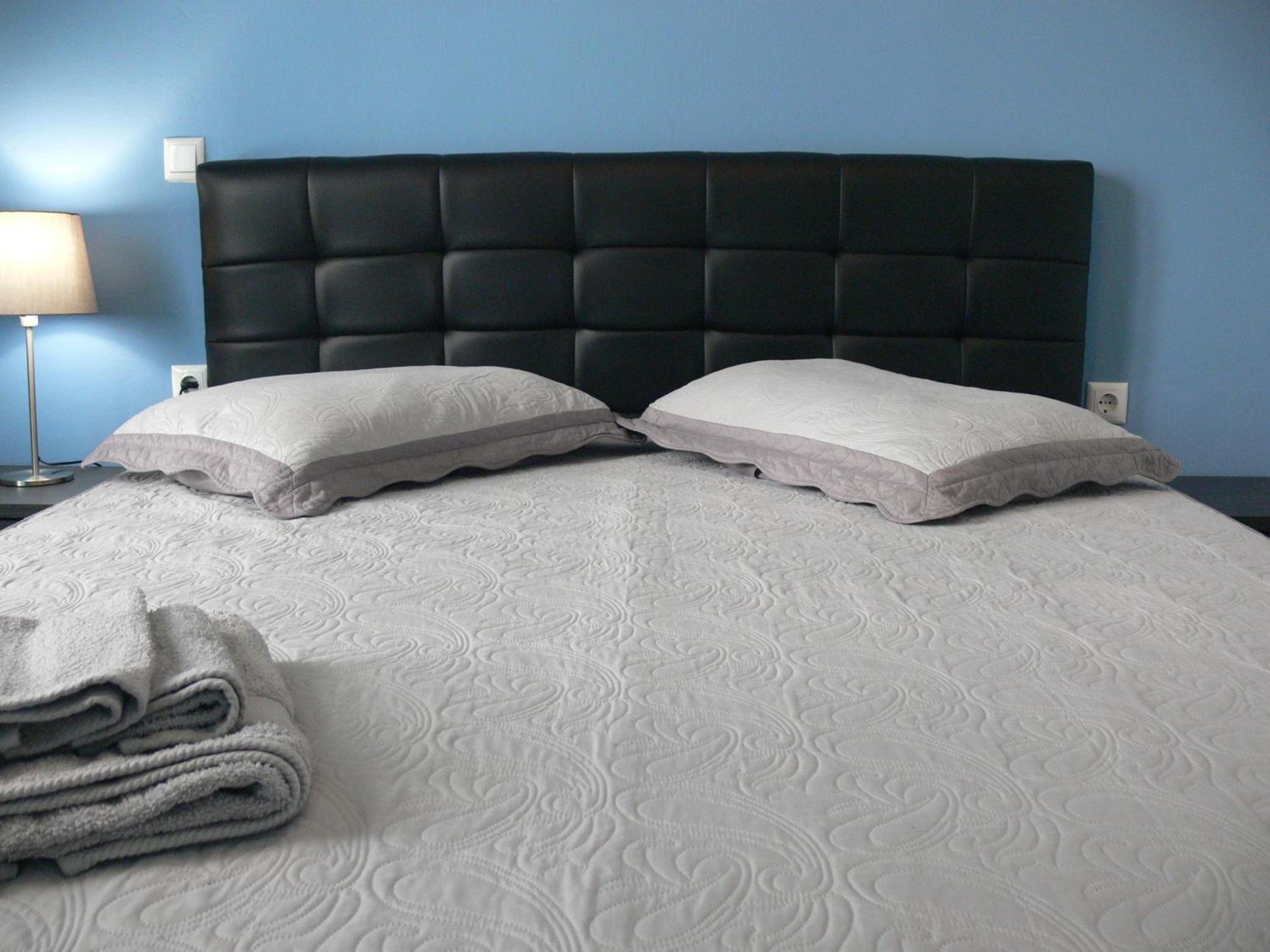 Eleni Apartments